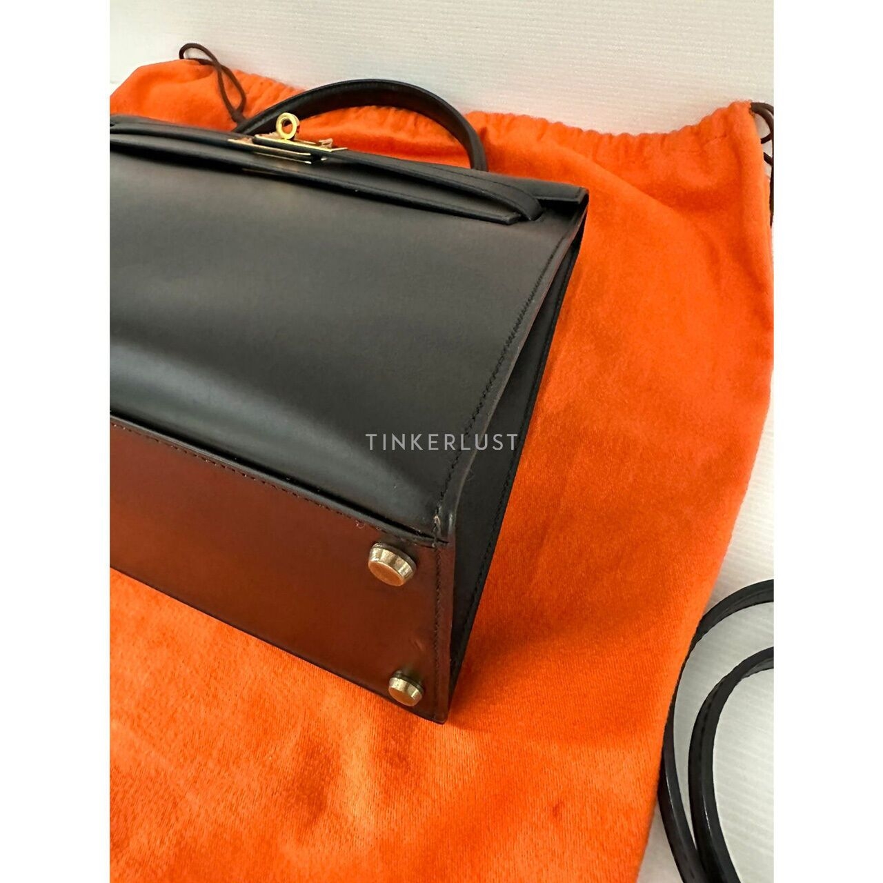 Hermes Kelly 32 Vintage Black Box #Q Circle GHW Handbag