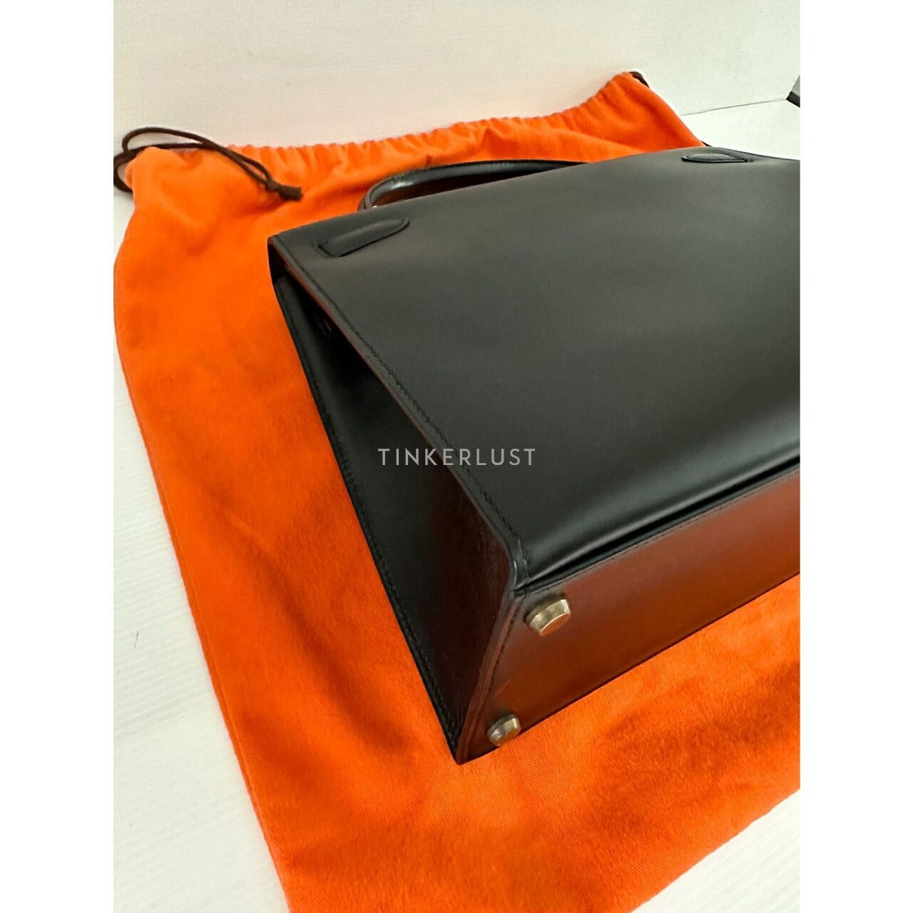 Hermes Kelly 32 Vintage Black Box #Q Circle GHW Handbag
