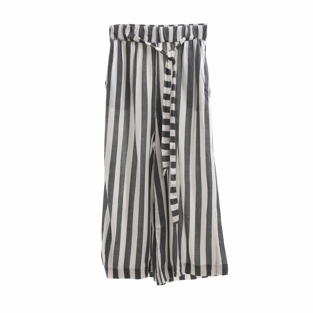 Pull & Bear White & Grey Stripes Cropped Pants