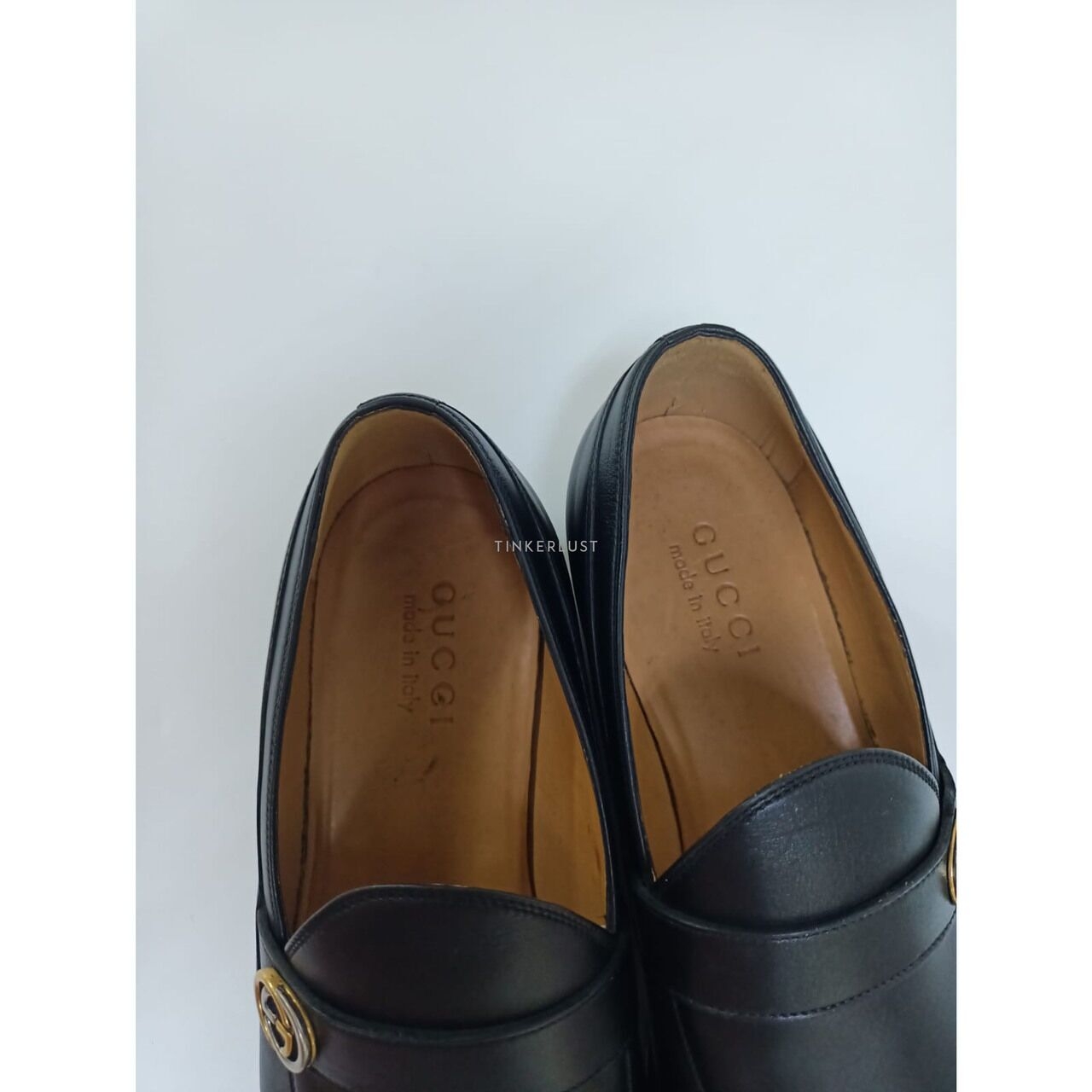 Gucci Men's Interlocking GG Logo Black Leather Loafers