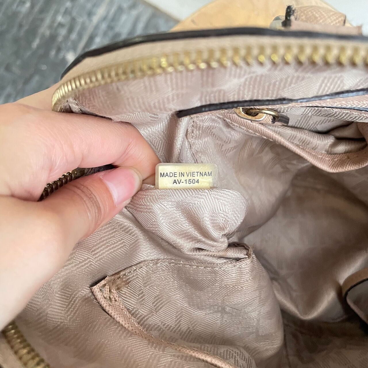 Michael Kors Cindy Quilted Peach Handbag