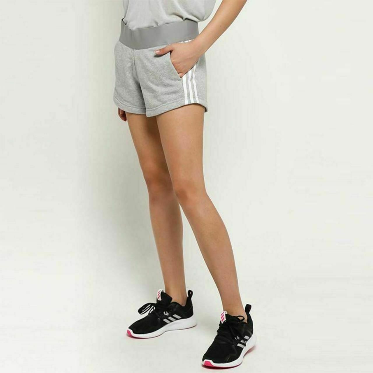 Adidas Grey Women Sport ID Short Training CY0694 Shorts [M]