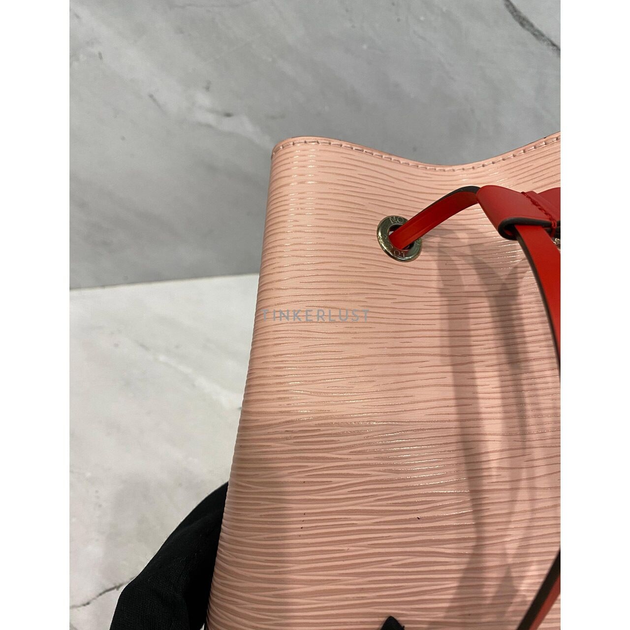 Louis Vuitton Neo Noe BB Pink Epi Leather SHW 2019 Satchel