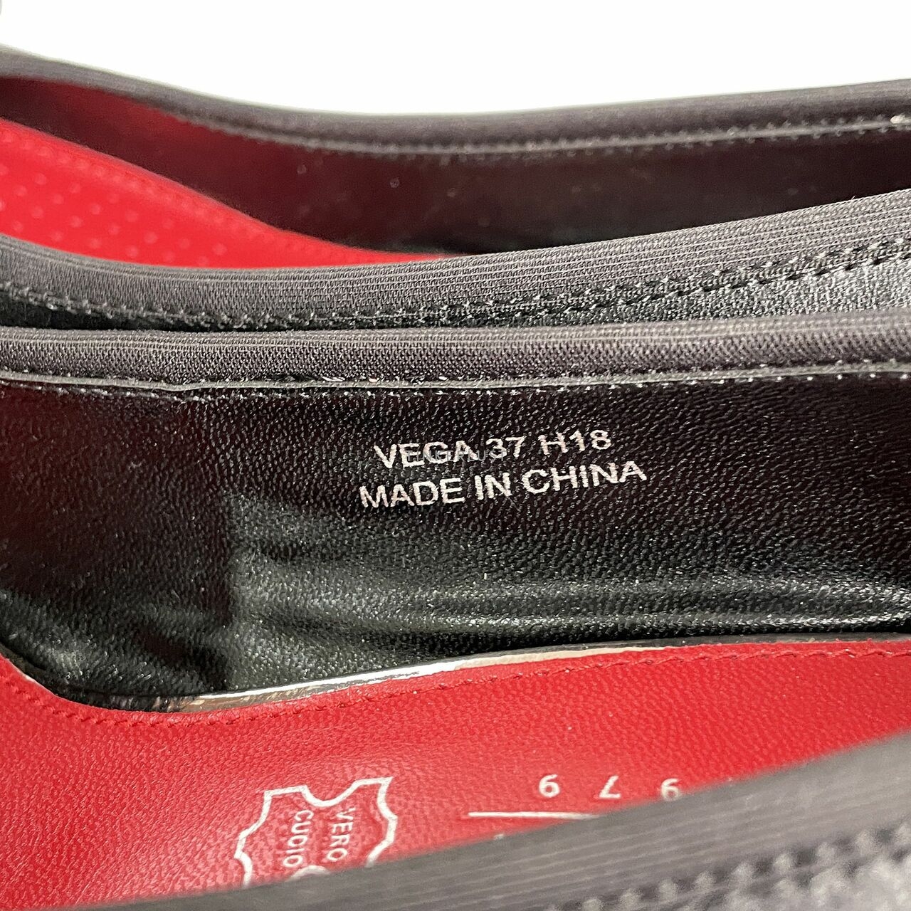 Everbest Black Vega Heels