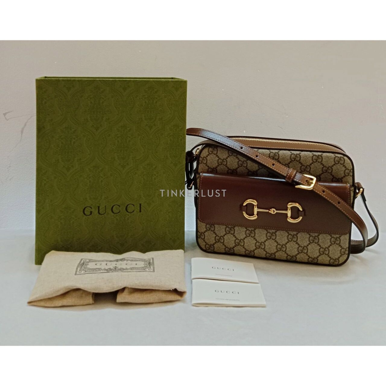 Gucci Horsebit Camera Brown GG Supreme Canvas & Calfskin Sling Bag