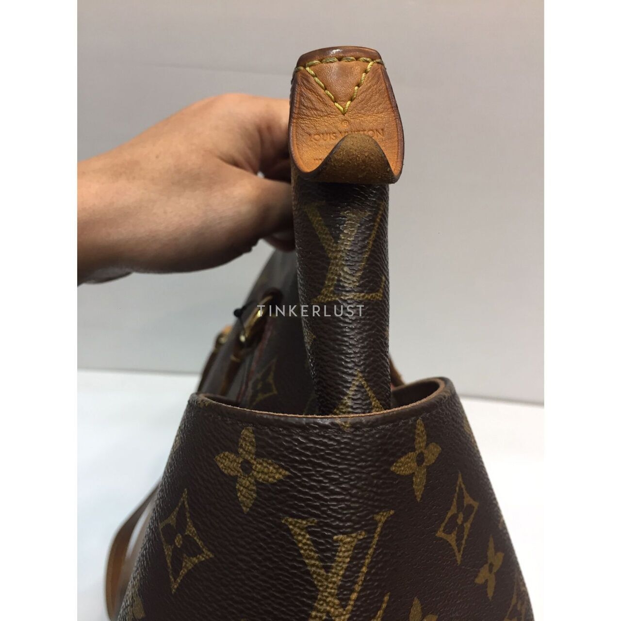 Louis Vuitton Totally MM Monogram 2013 Tote Bag