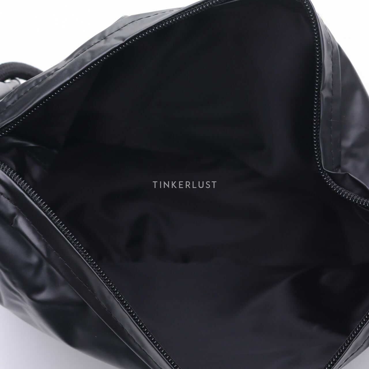 Antidot Black Shoulder Bag