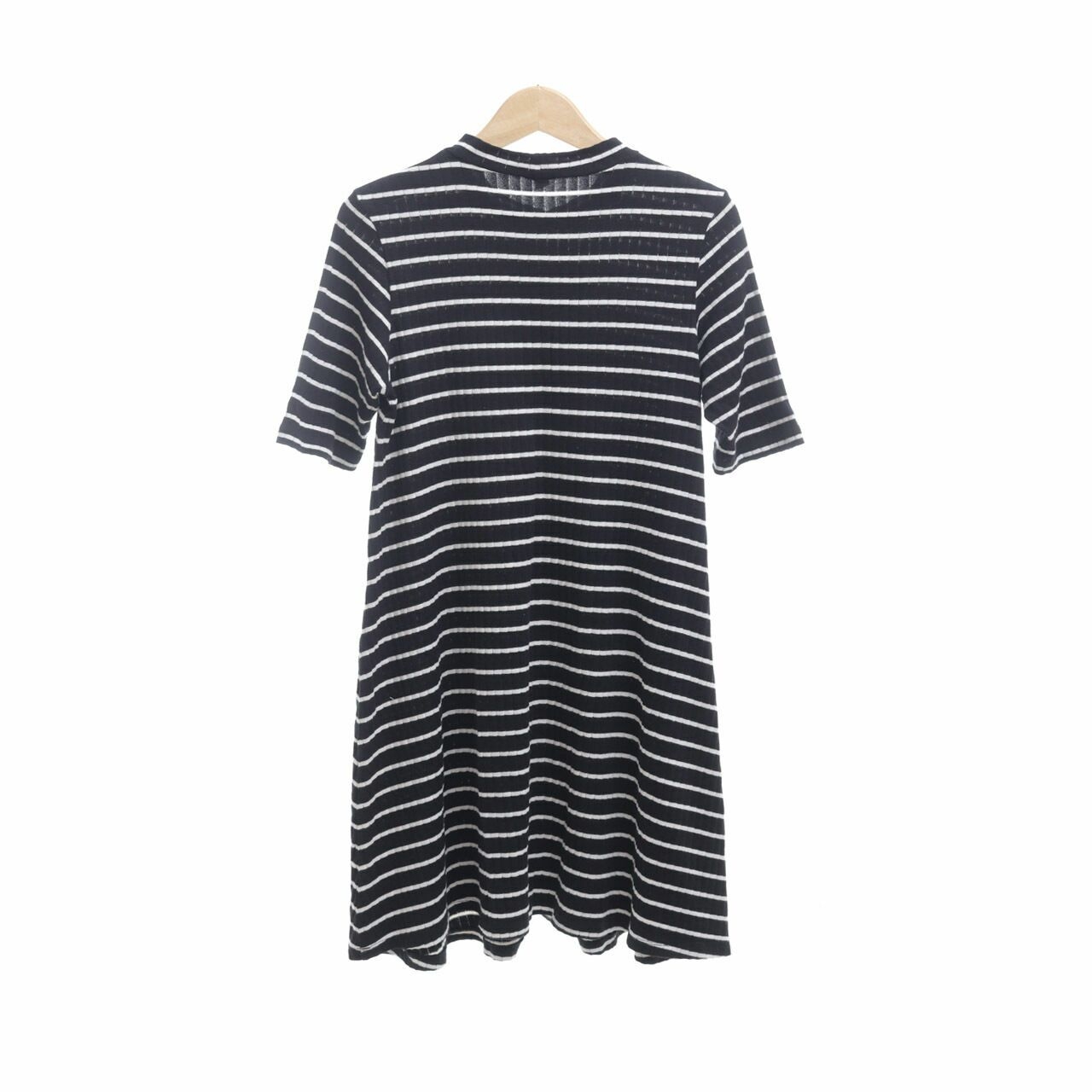 UNIQLO Black & White Striped Midi Dress