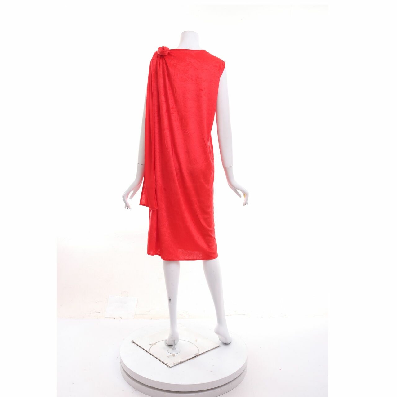Tangan Red Velvet Midi Dress