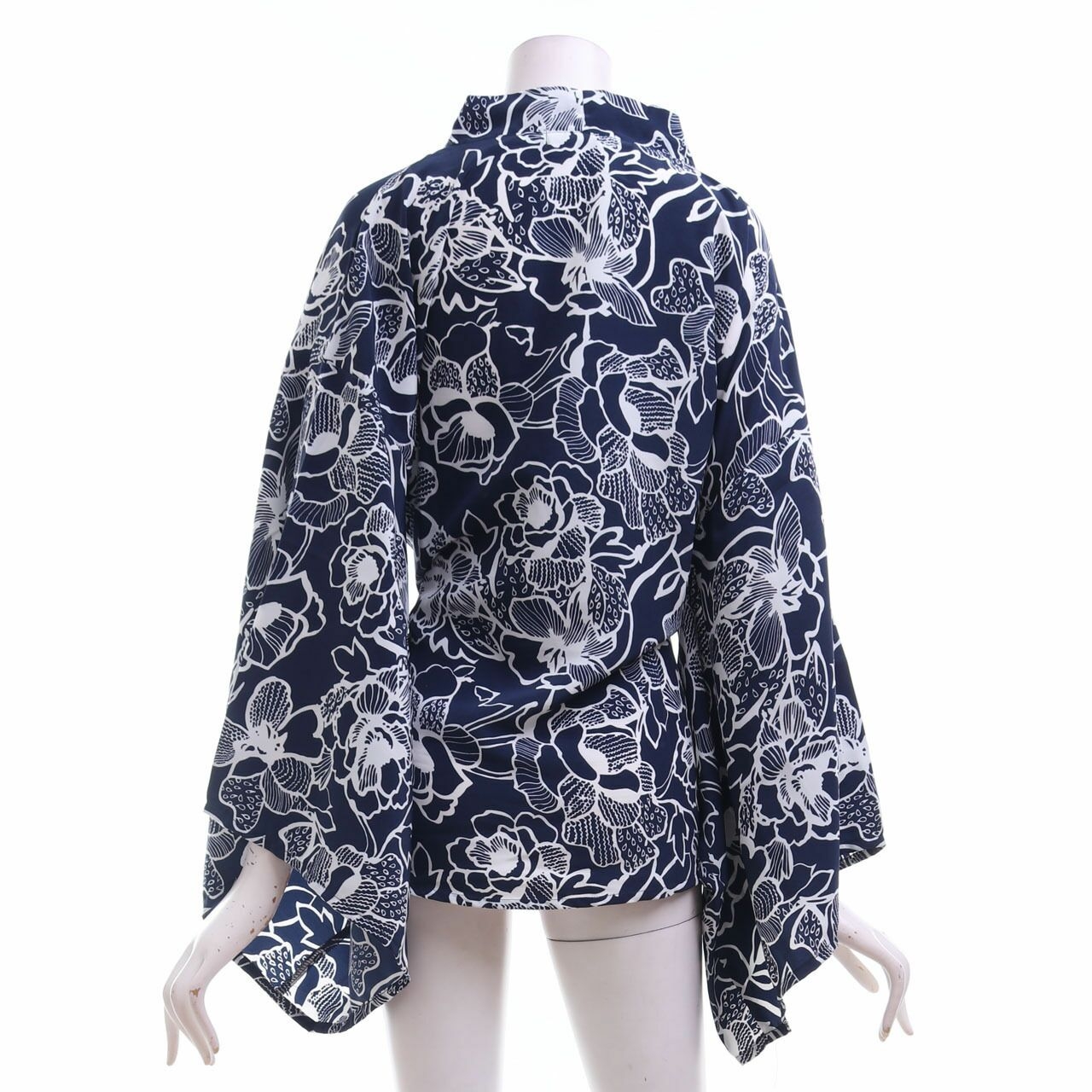 Amita House Patterned Blue Outerwear