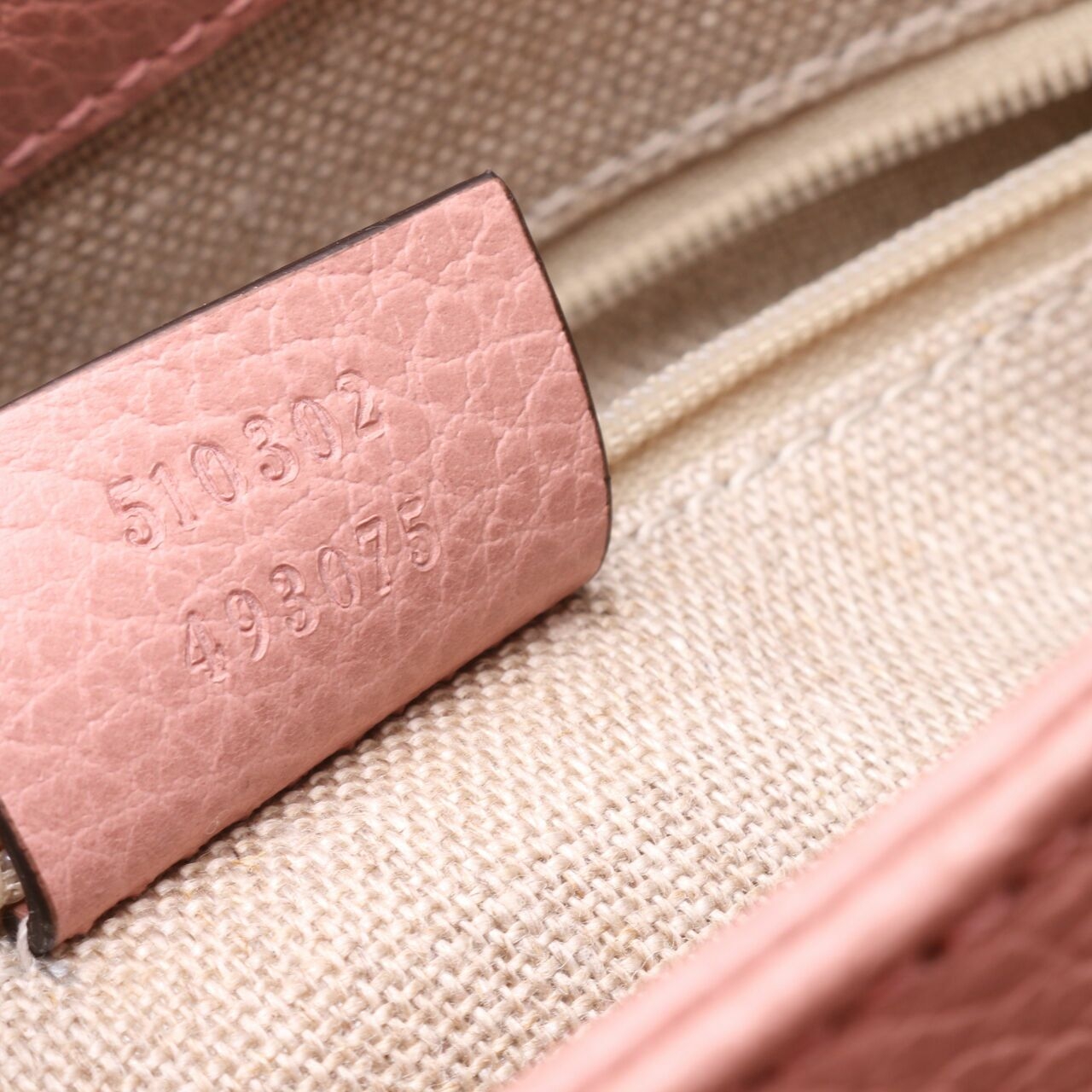 Gucci Calfskin Interlocking G Soft Pink Top Handle Shoulder Bag