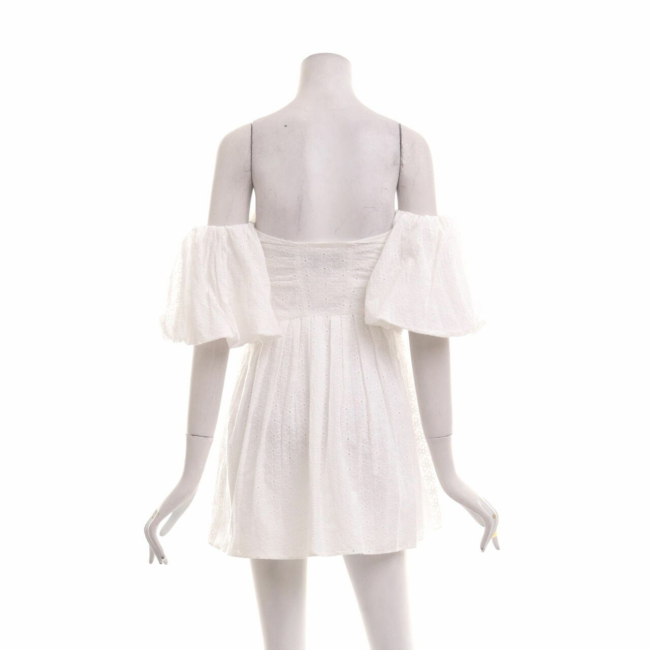 Pomelo. White Shoulder Mini Dress
