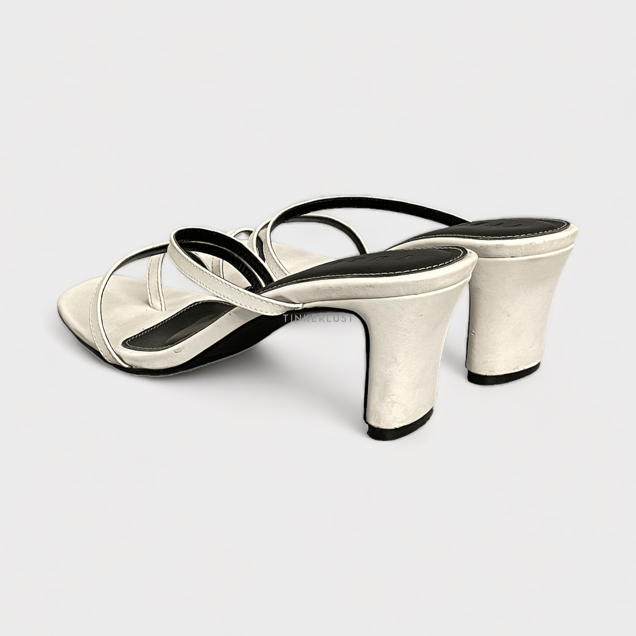 yubi- White Heels