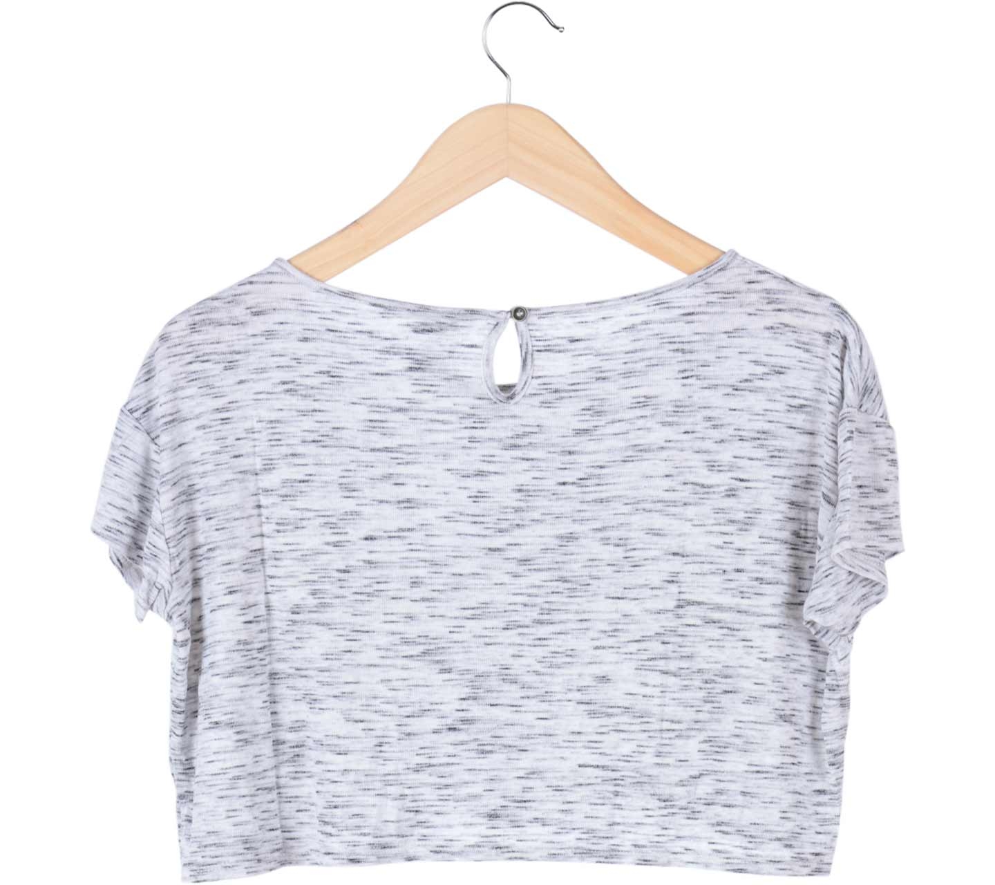 Forever 21 Grey Cropped Blouse