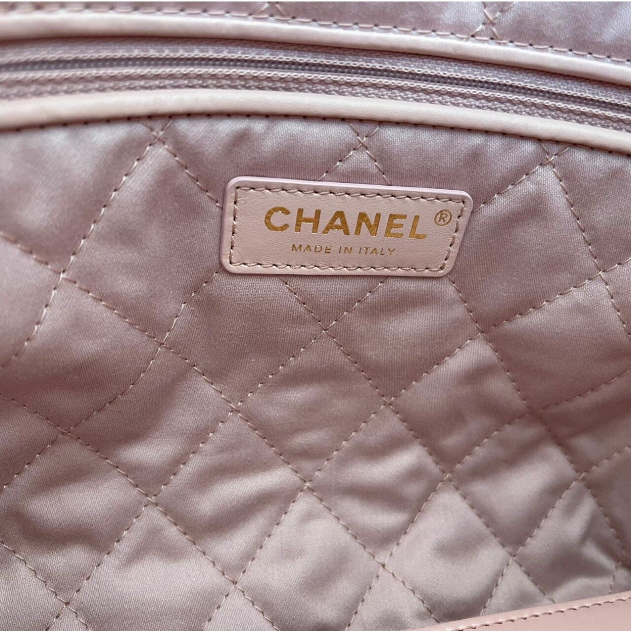 Chanel Metallic Calfskin Quilted Small Chanel 22 Pink