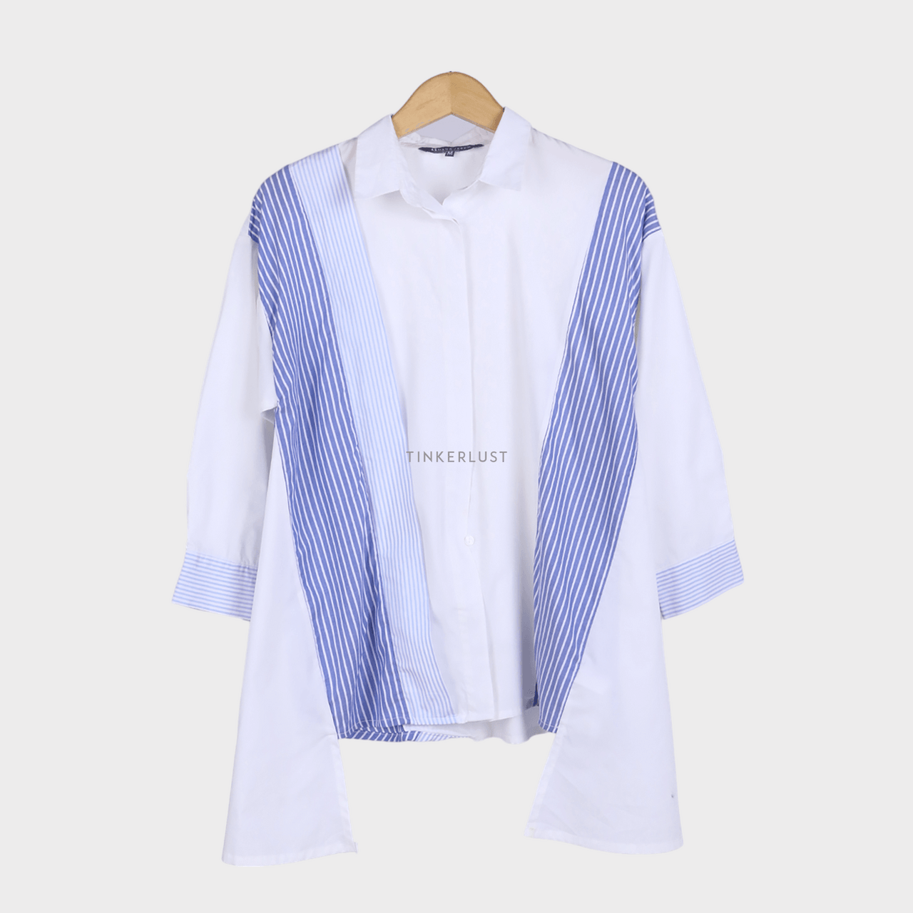 Benang Jarum Blue & Off White Shirt