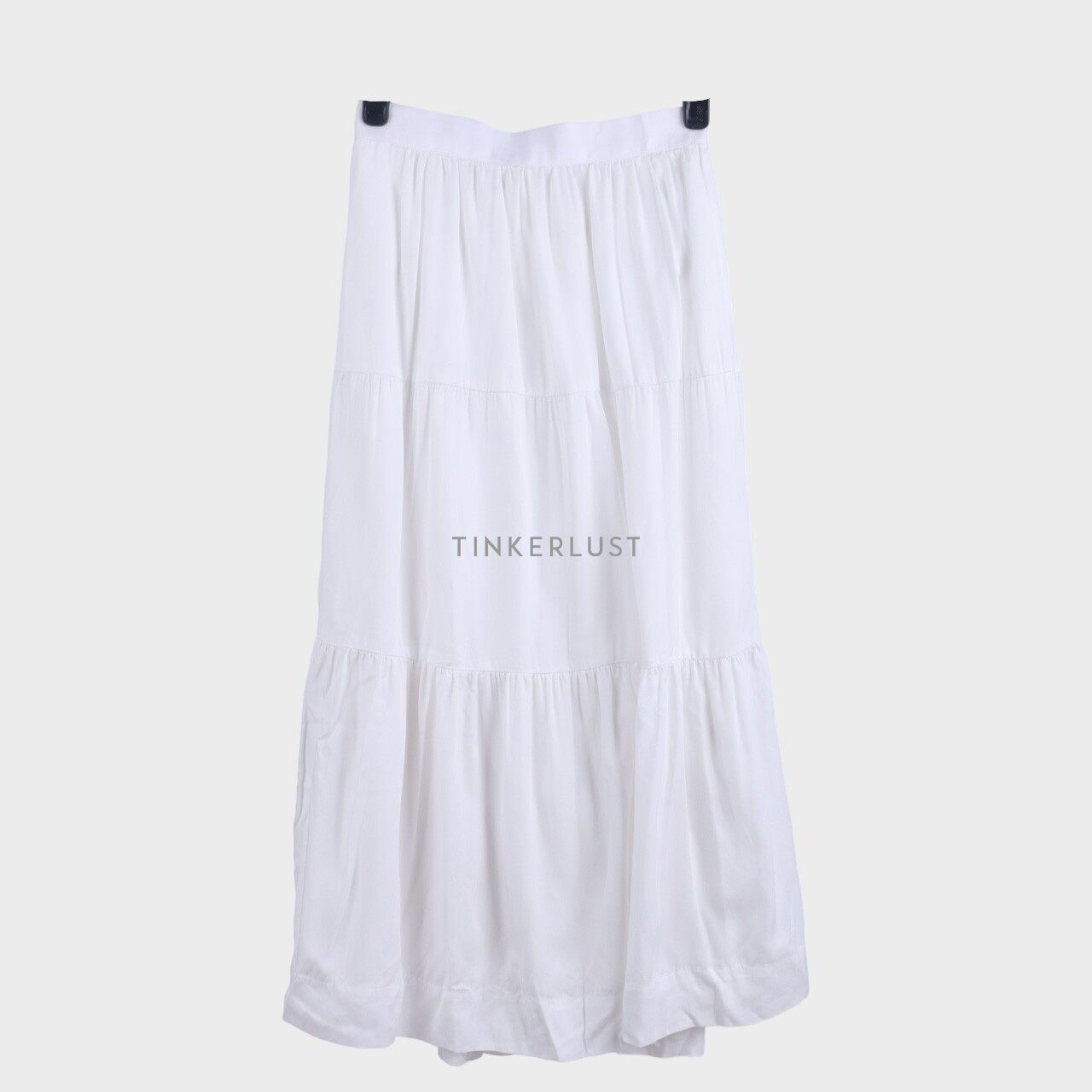 NOVERE White Midi Skirt