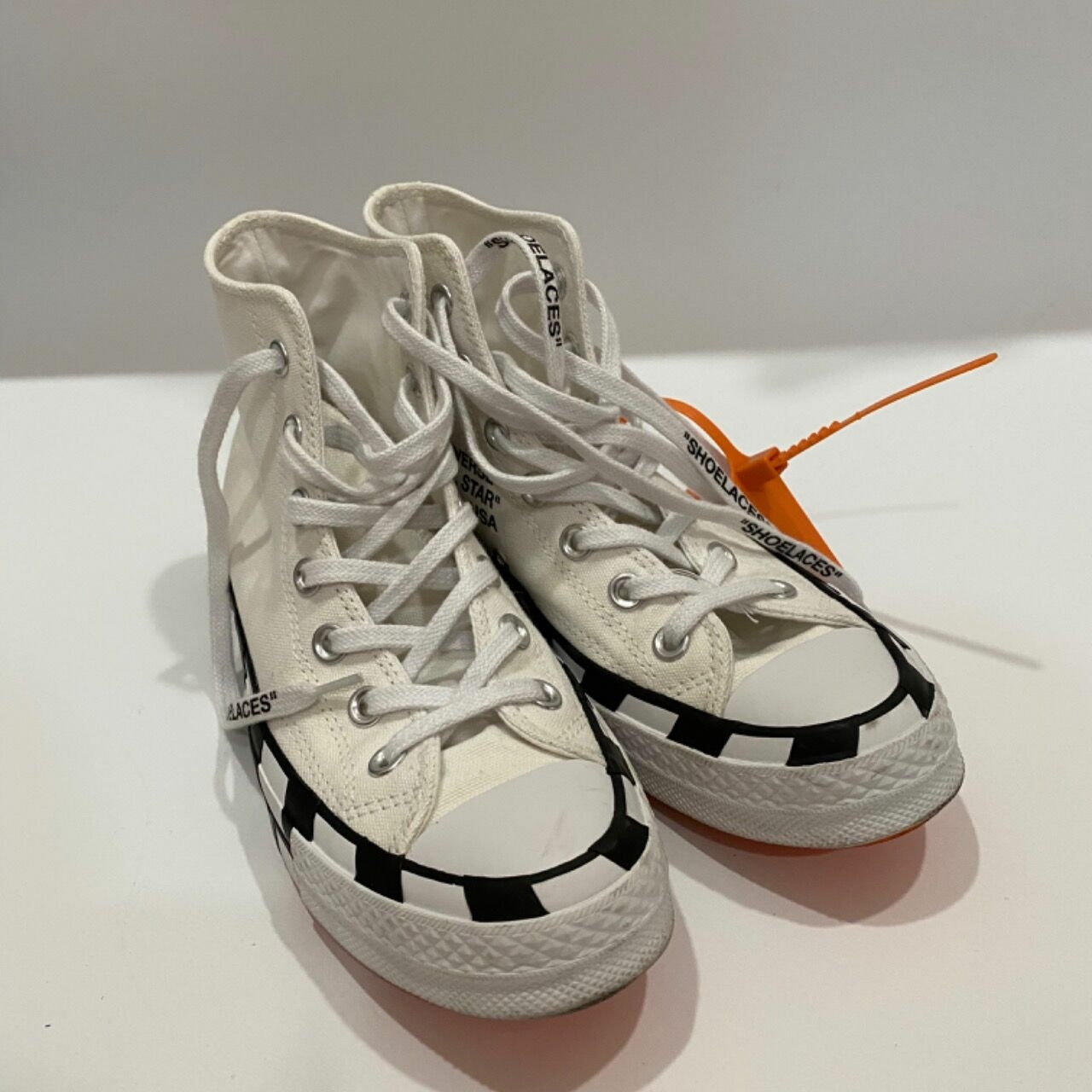 Off-White x Converse Shoes