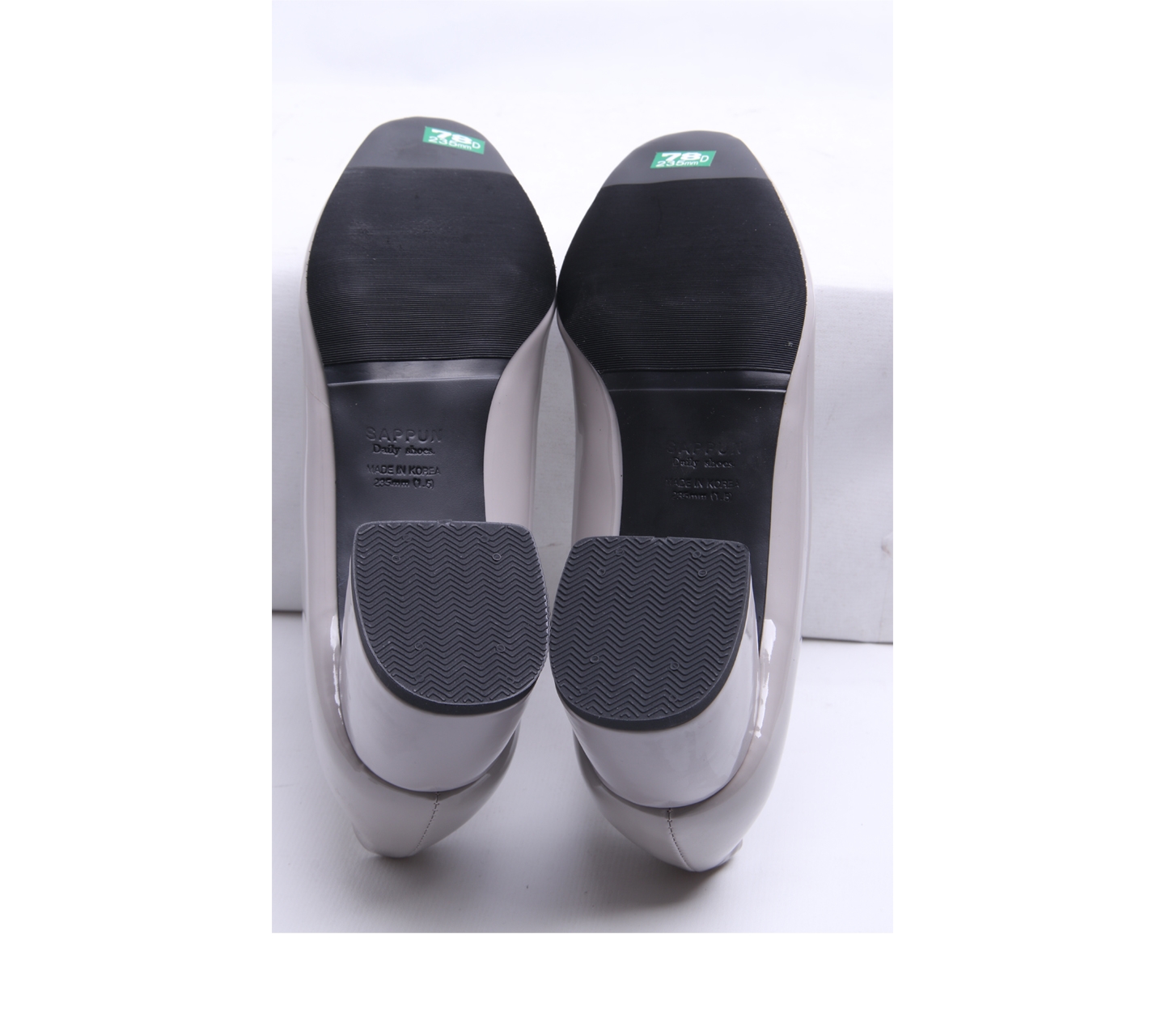Sappun Grey Patent Leather Heels	