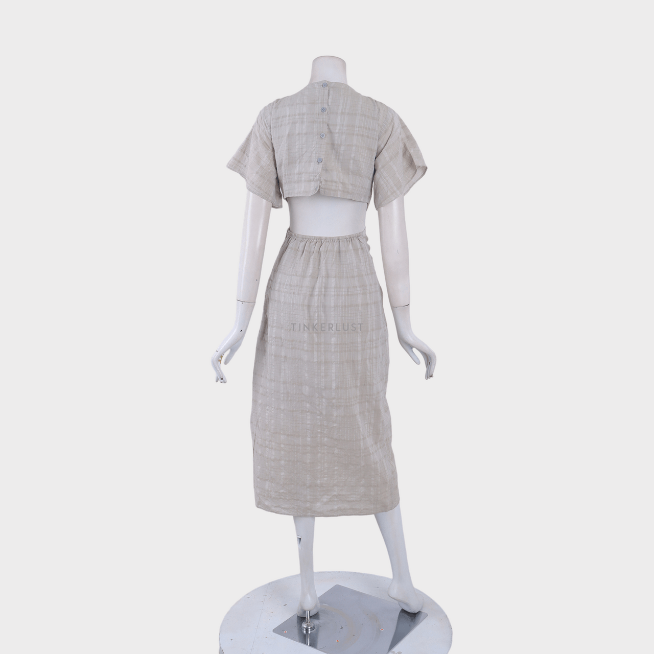 love-and-flair Light Grey Midi Dress