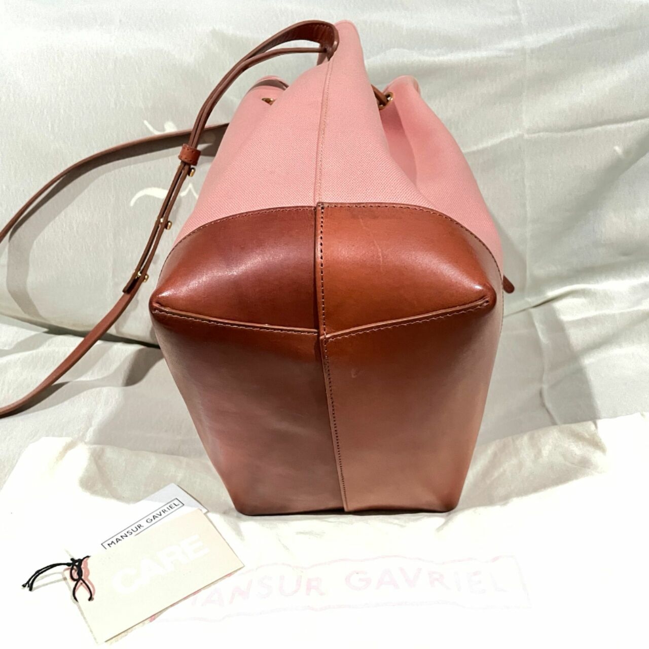 Mansur Gavriel Bucket Bag in  Pink