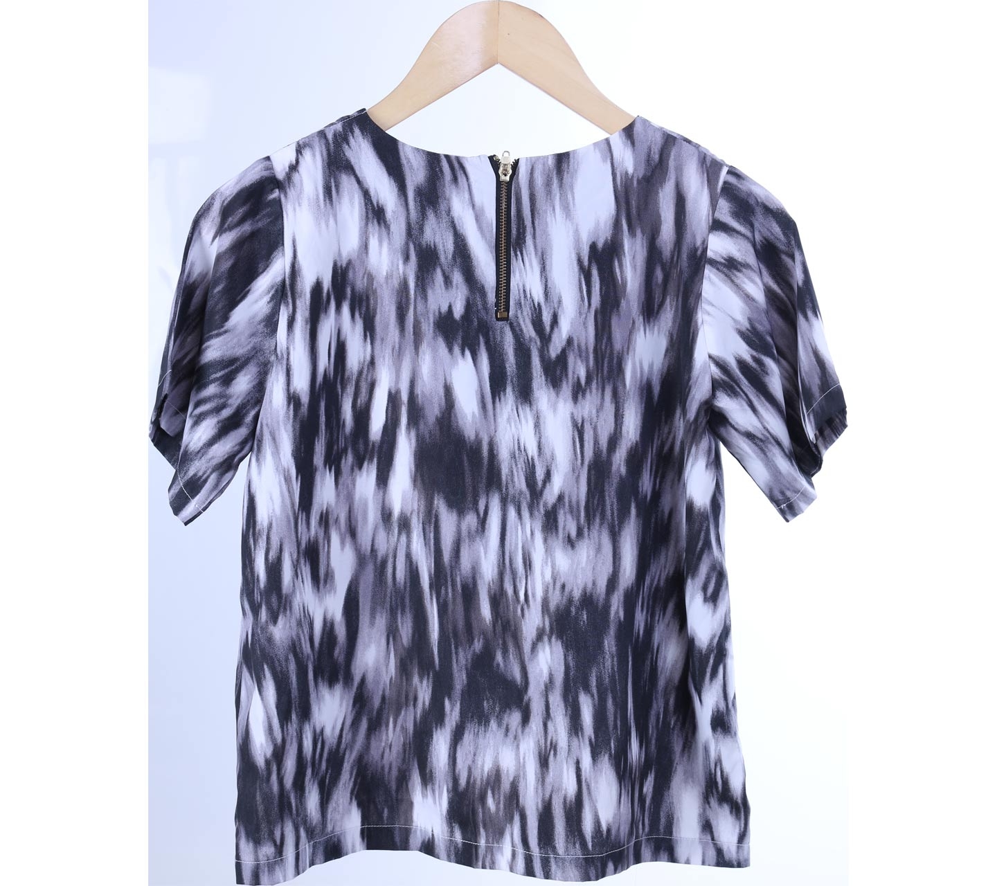 Slovv Black And White Abstract Blouse