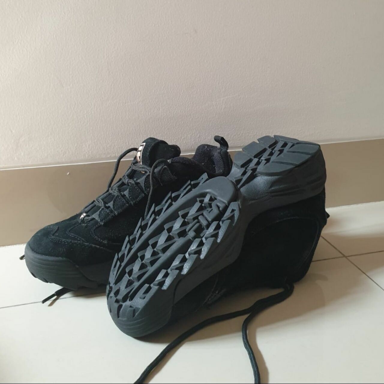 Fila Black Sepatu