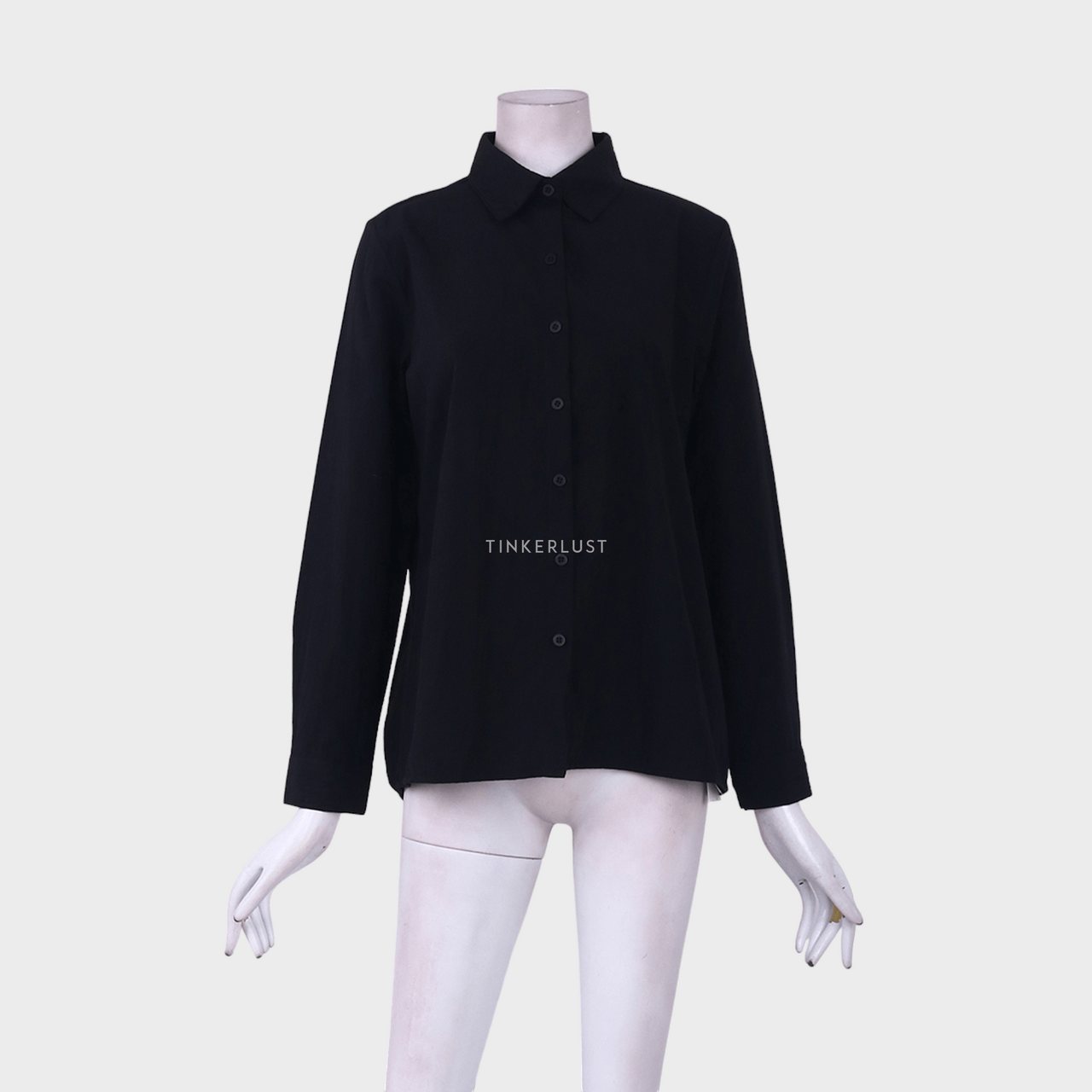 (X)SML Black Shirt