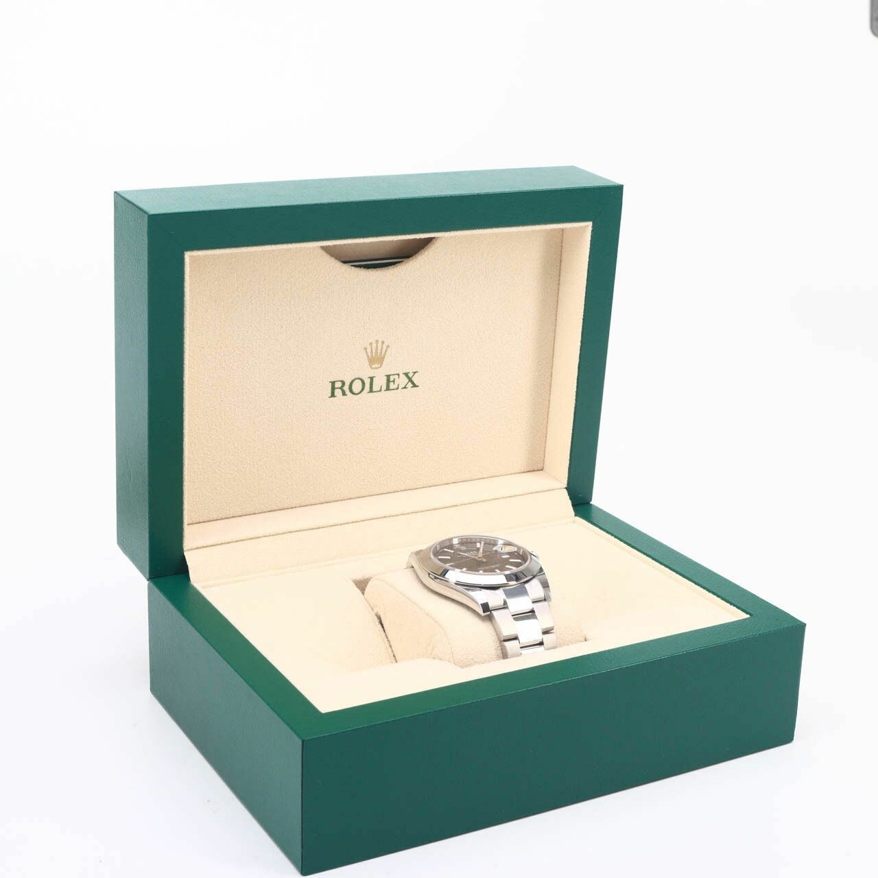 Rolex Oyster Silver/Black Perpetual Datejust 41 Dial 2022 Watch 
