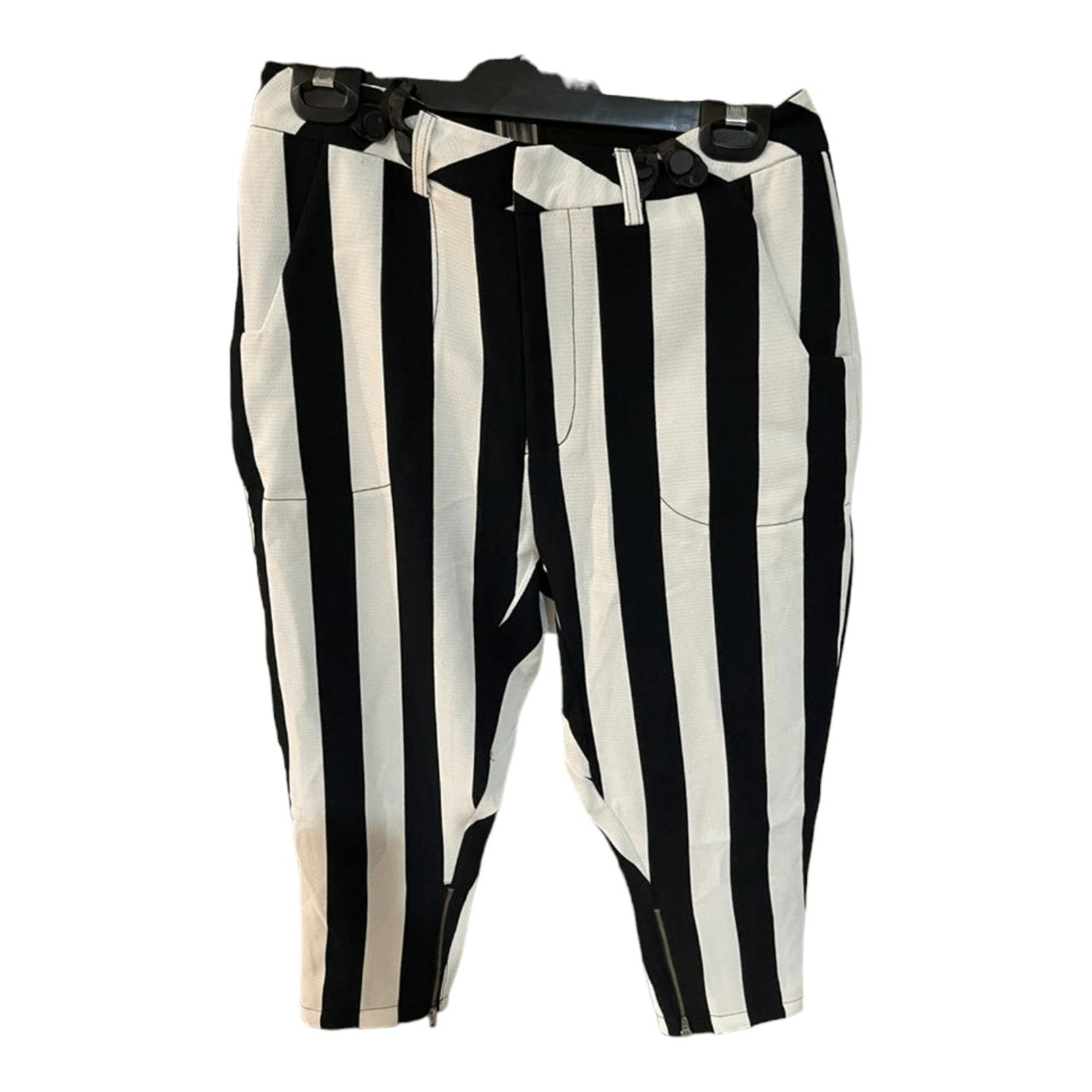 One By Oneteaspoon Black & White Stripes Cropped Pants