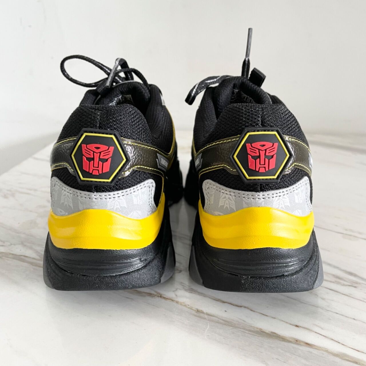 Skechers Black & Yellow Sneakers