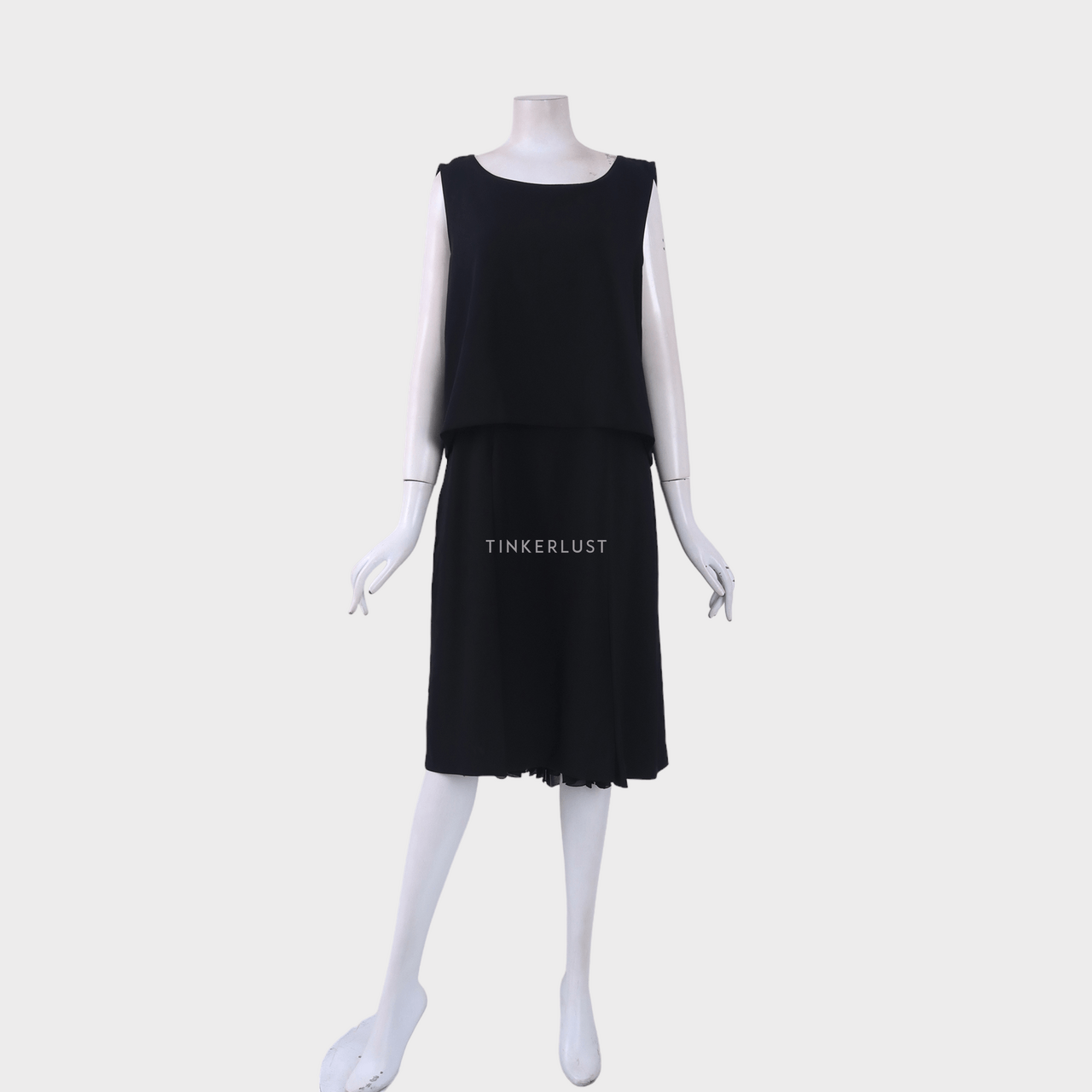 MaxMara Studio Layer Back Ribbon Sleeveless Black Midi Dress