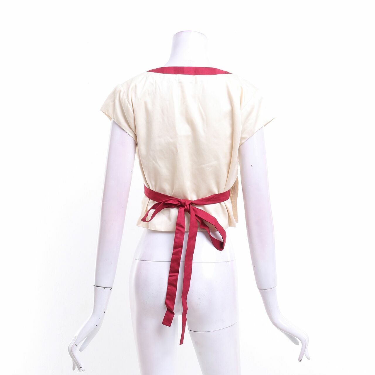 Private Collection White/Red Outer Wrap