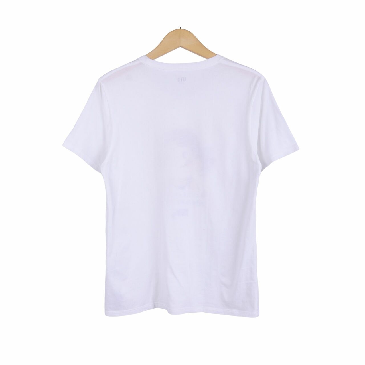 UNIQLO White T-Shirt