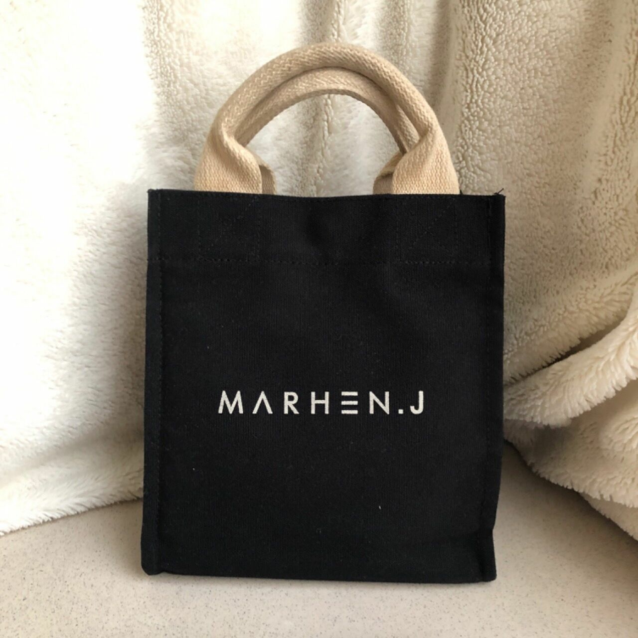 Marhen J Black Shoulder Bag