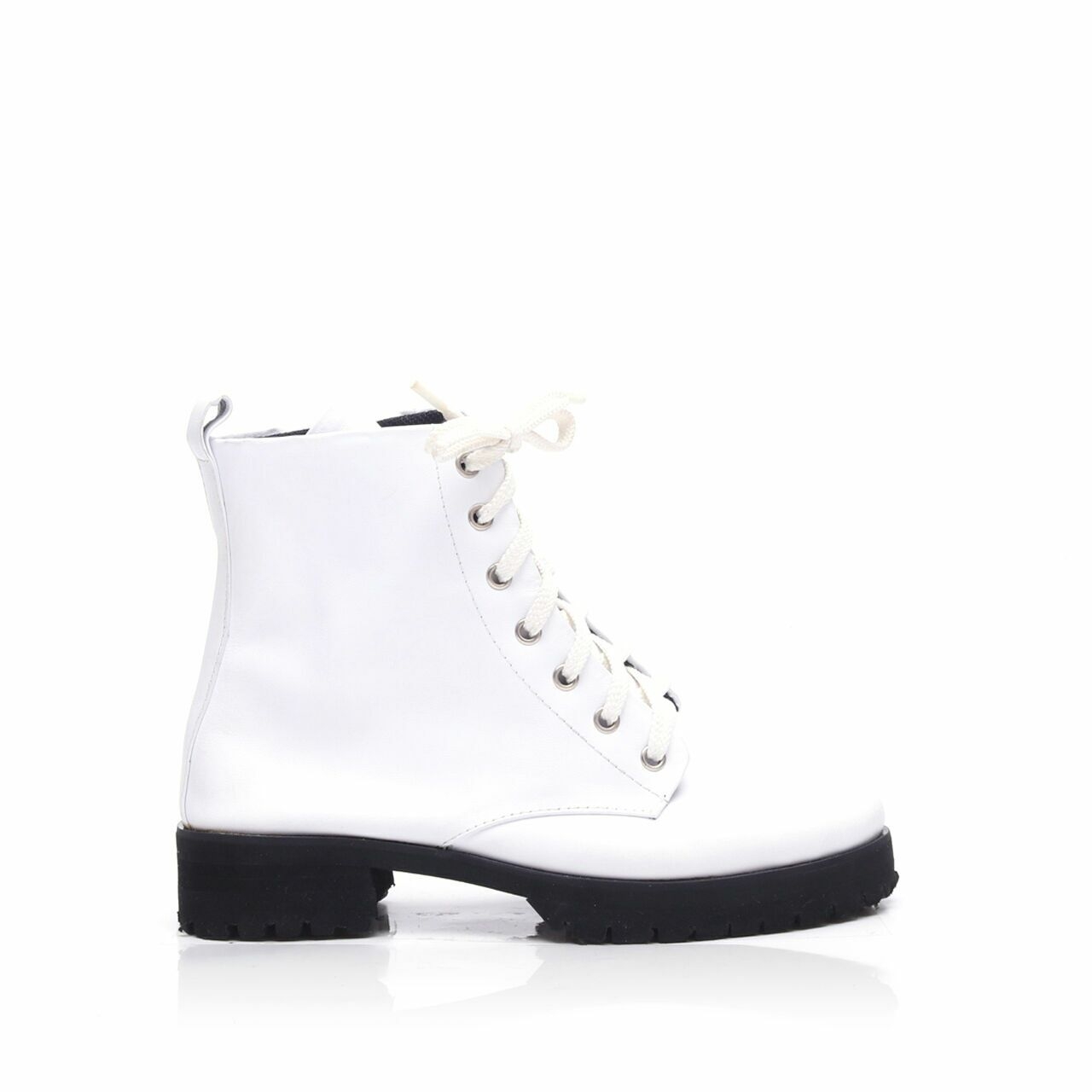 Private Collection White Boots