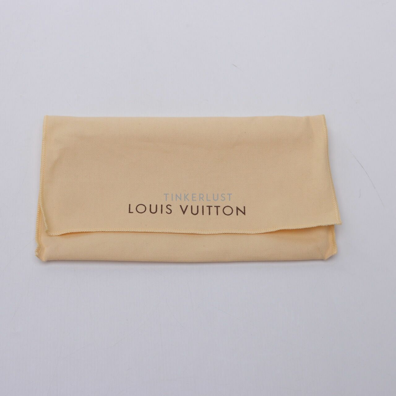 LOUIS VUITTON Monogram Vernis Zippy Wallet Amarante Yellow Zip