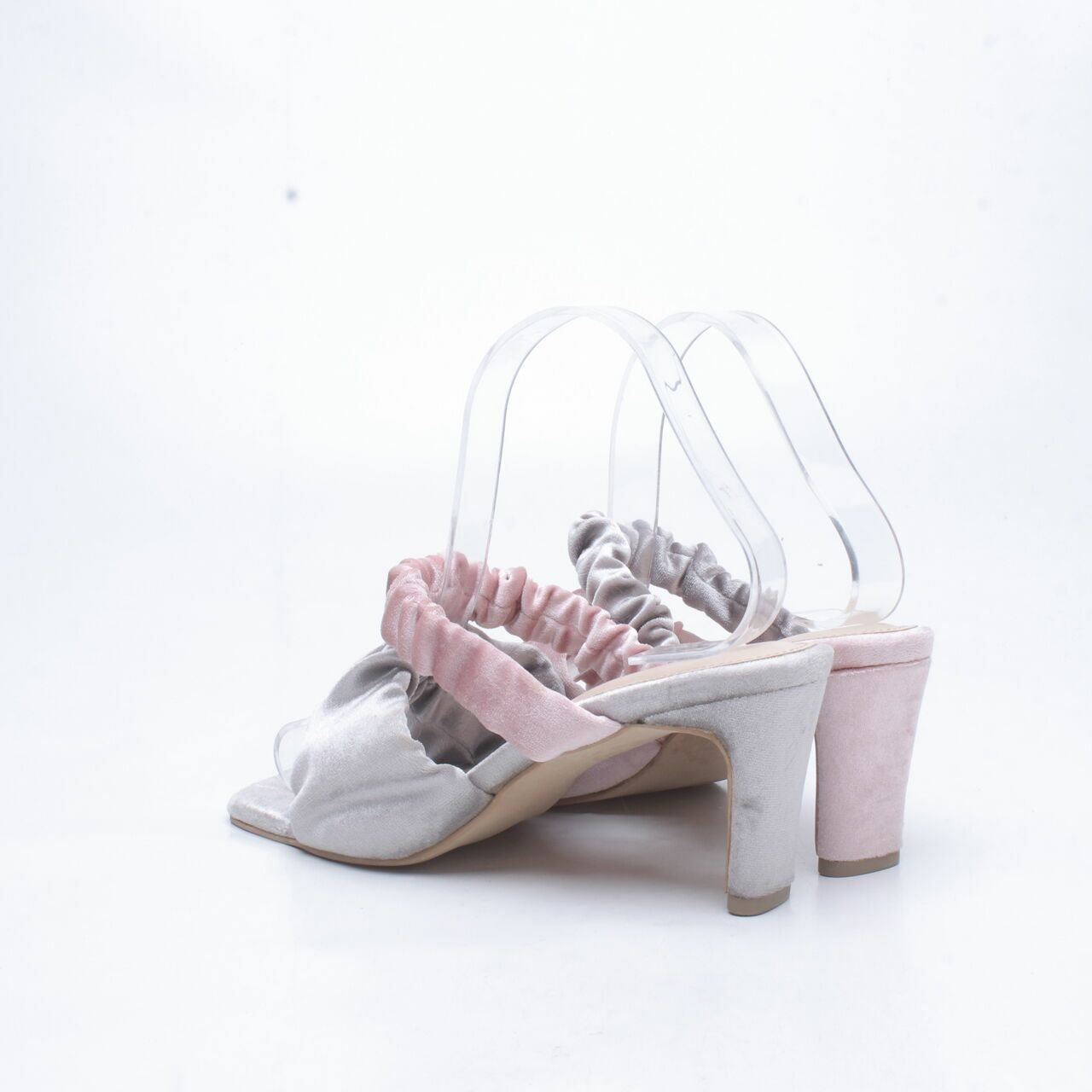 Deesbe x Tities Sapoetra Grey & Pink Velvet Heels