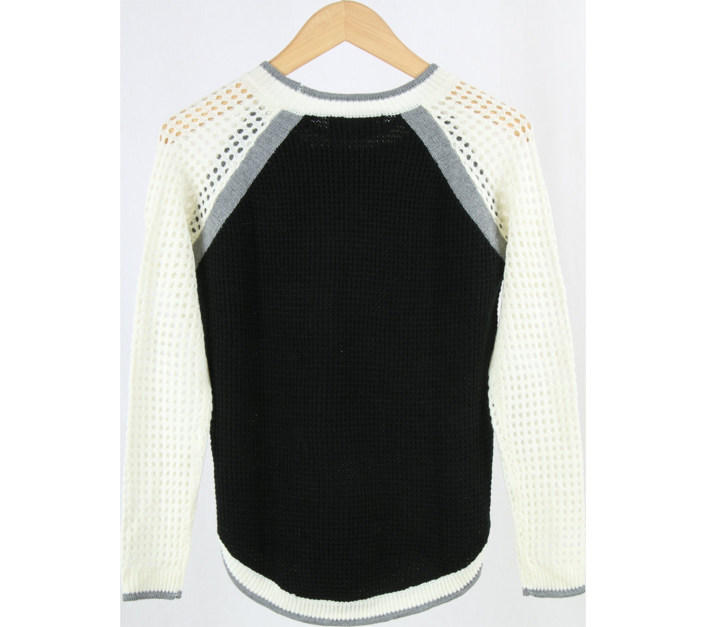 Oskar Black And White Sweater