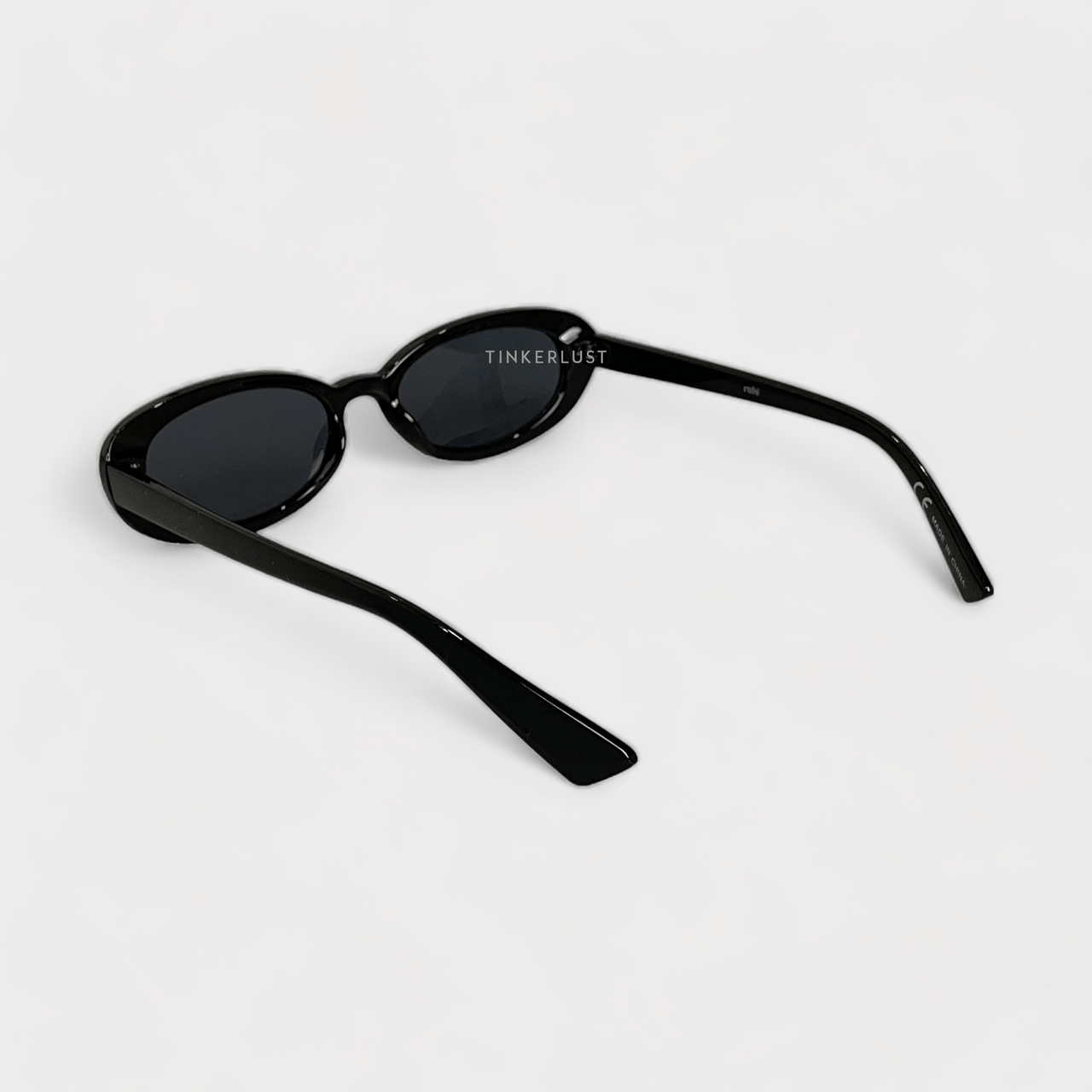 Rubi Ophelia Oval Black Sunglasses