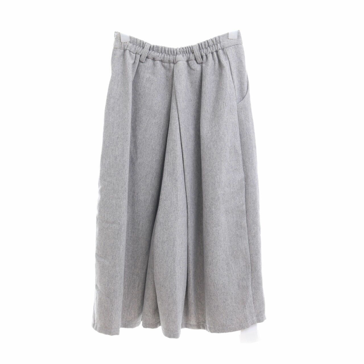 Spotlight Grey Cropped Pants