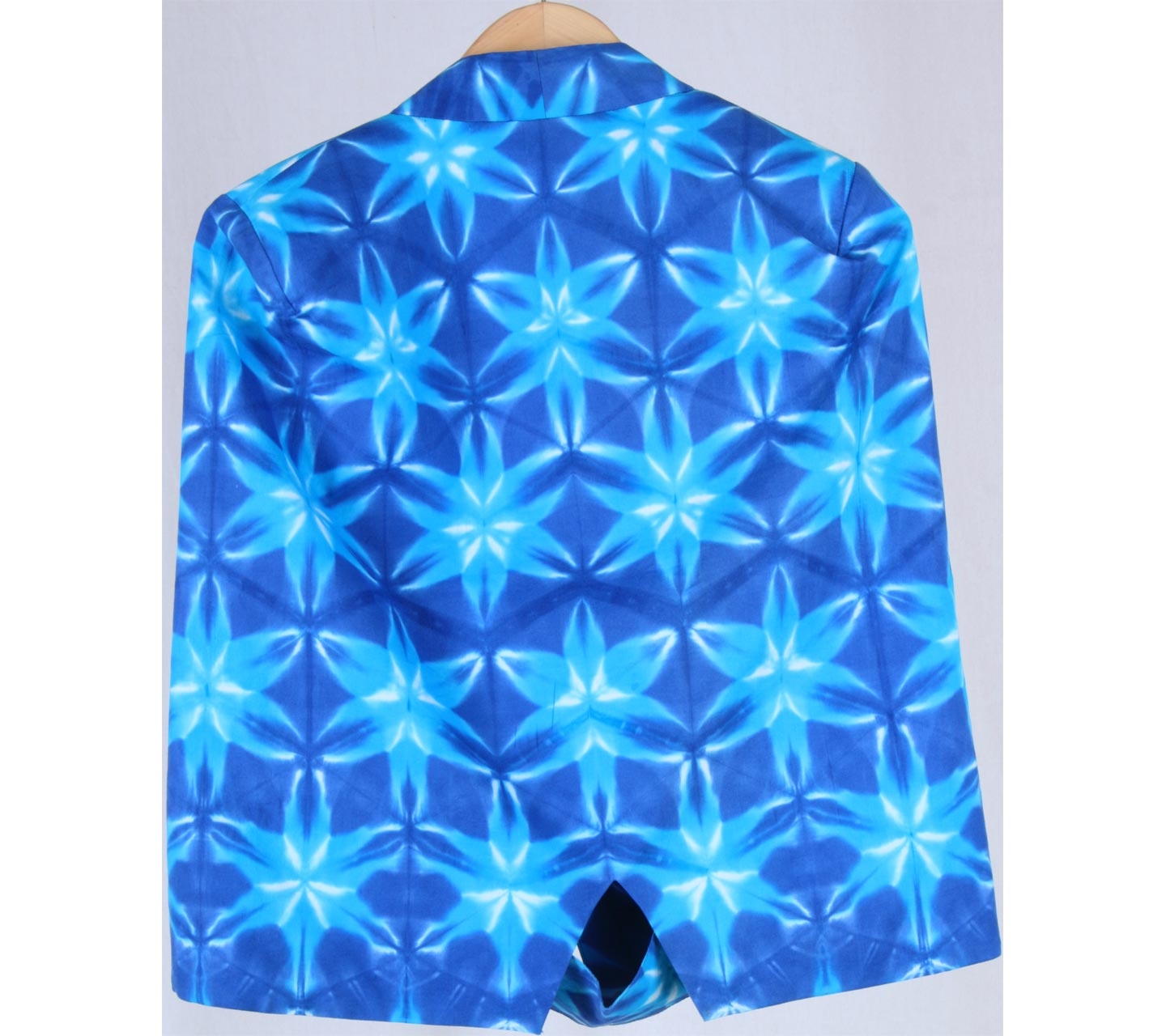 Amanda Hartanto Blue Patterned Outerwear