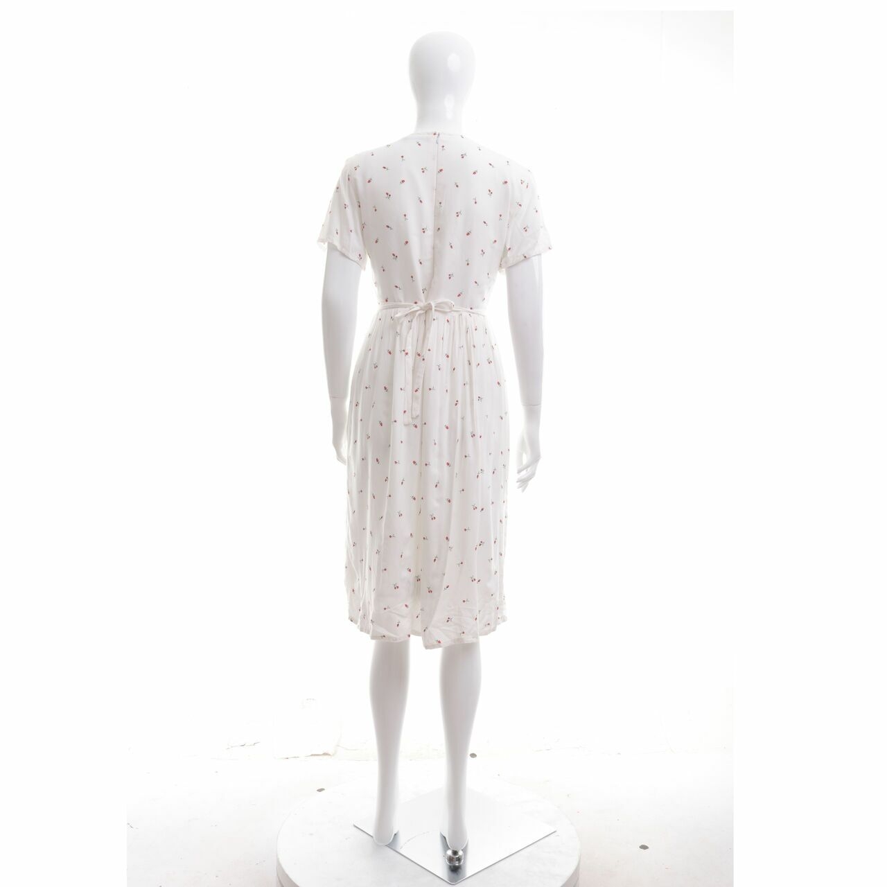 Ramune White Floral Midi Dress