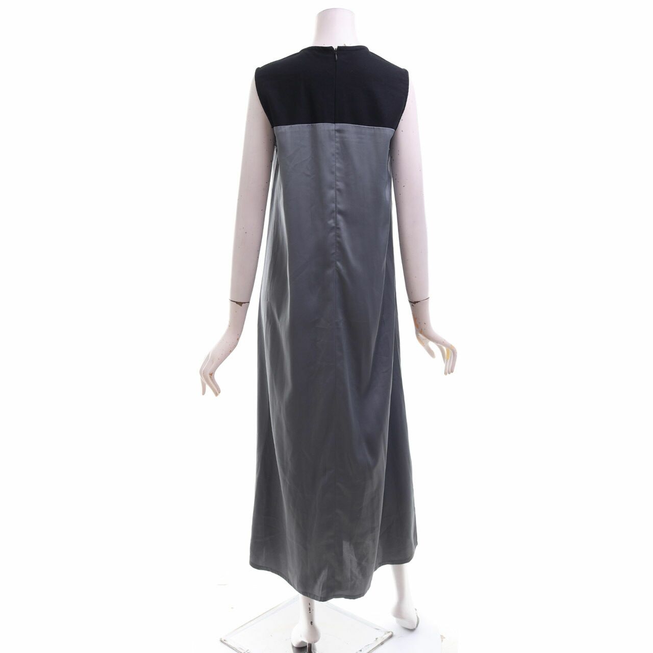 Benang Nusantara Black & Silver Long Slit Long Dress