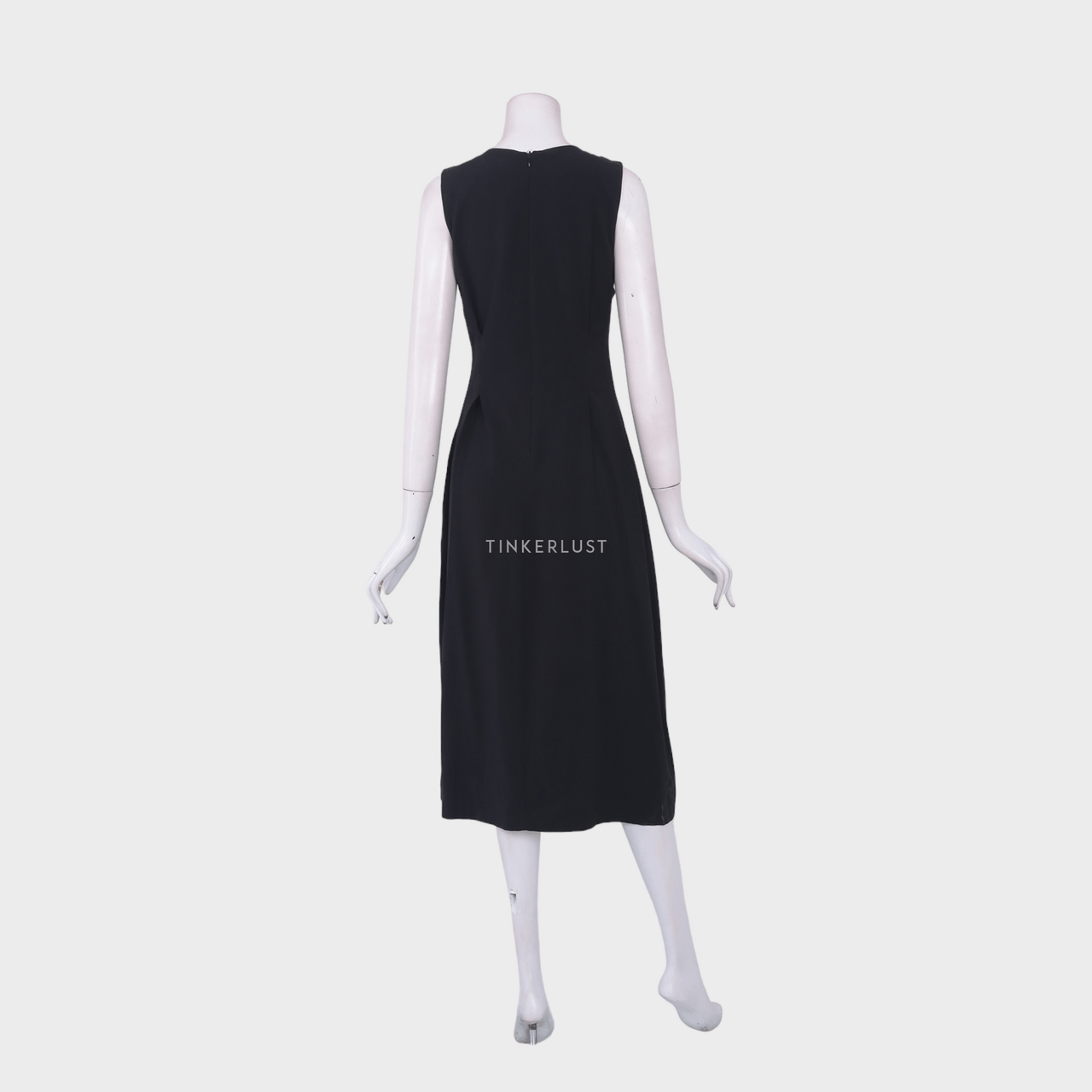 The Editor's Market Black Midi Dress