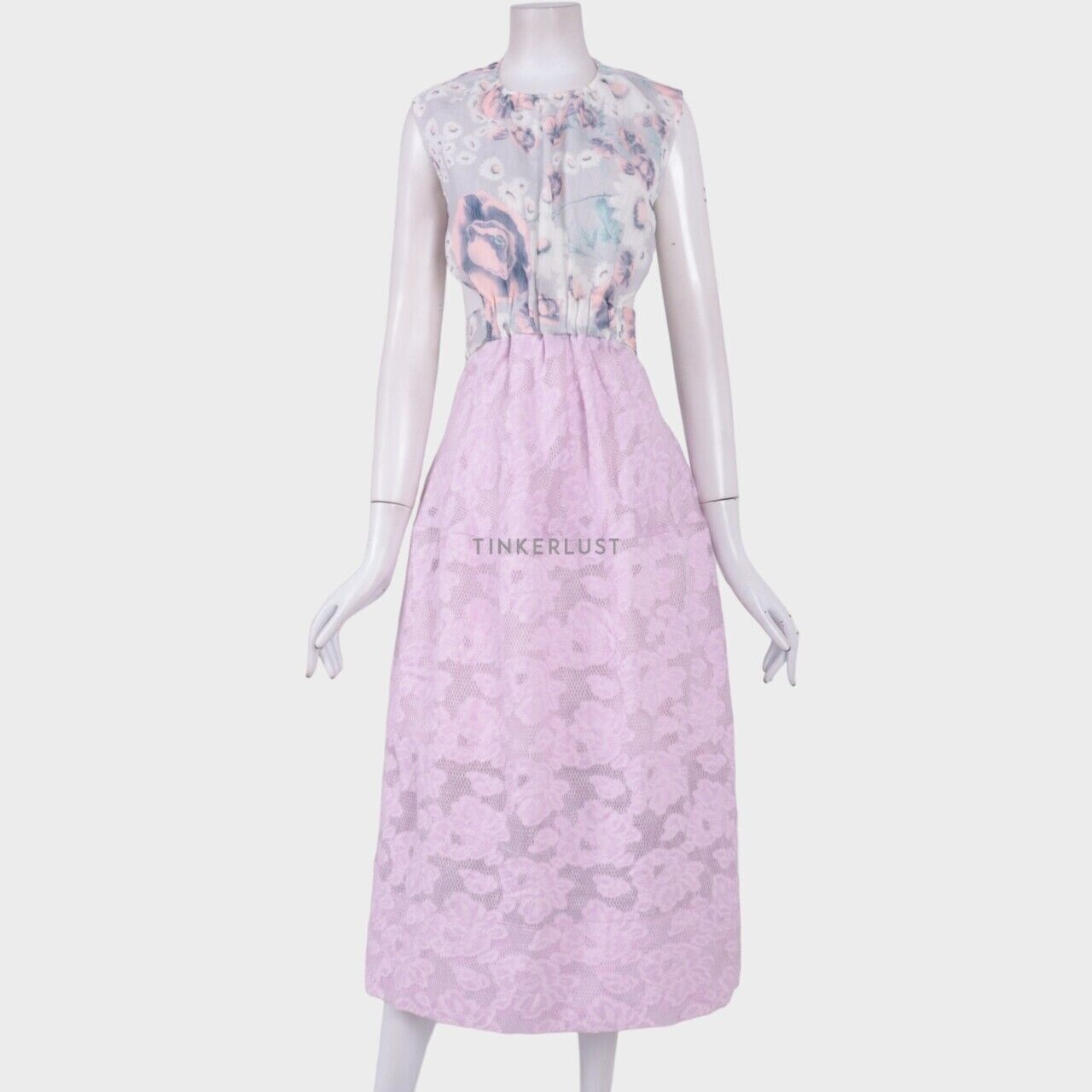 Tities Sapoetra Lilac Floral Midi Dress