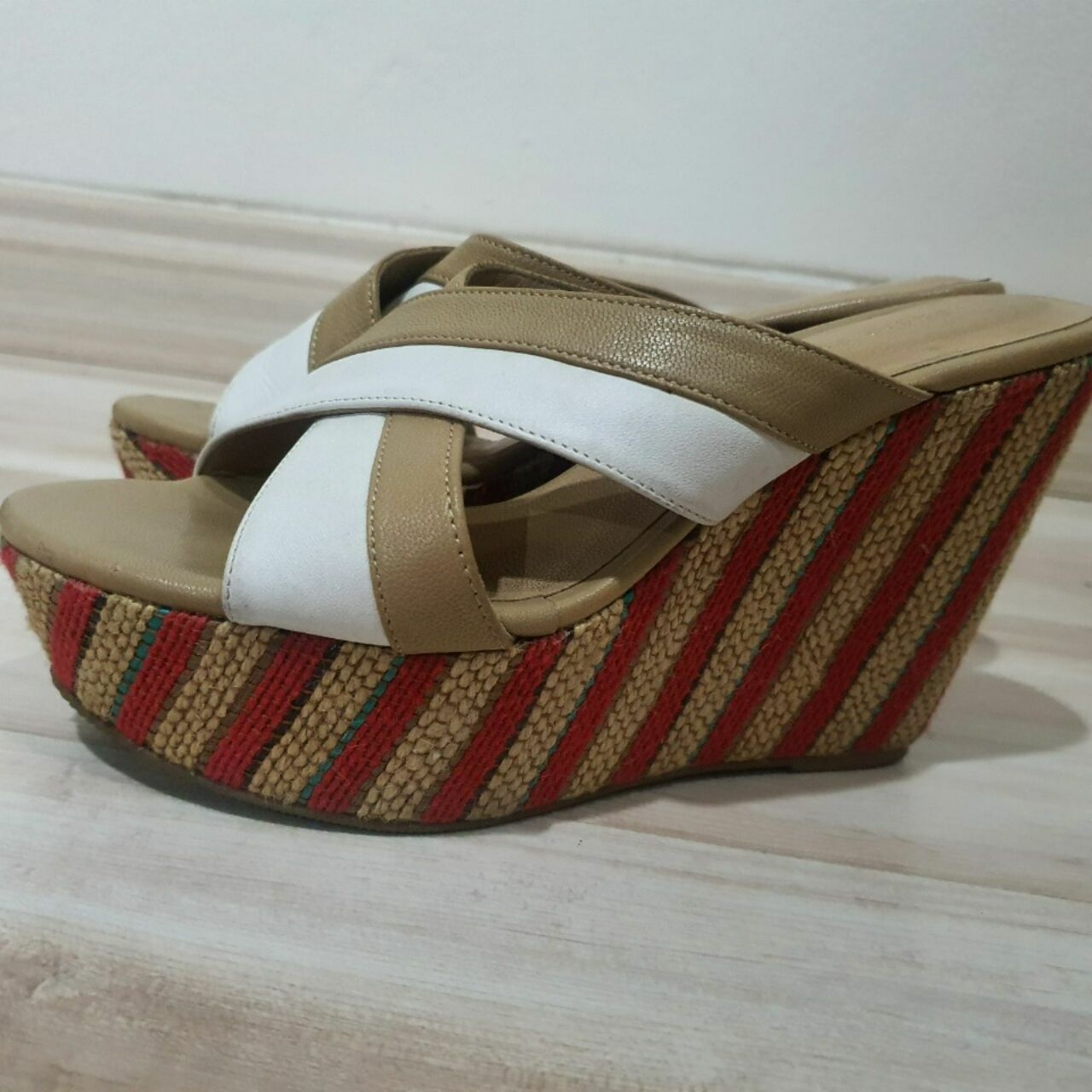 Andre Valentino Camel Wedges