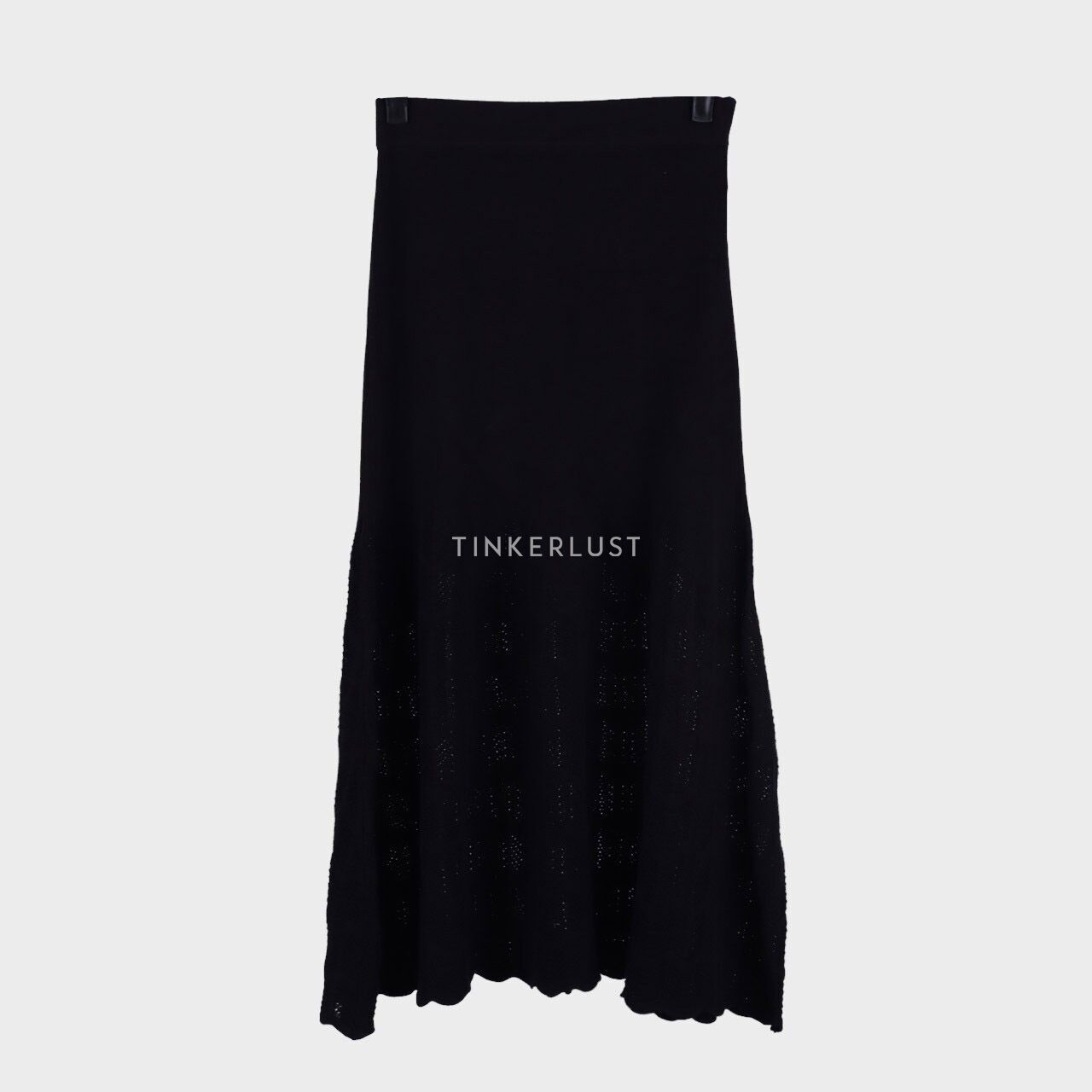 Sissae Black Midi Skirt