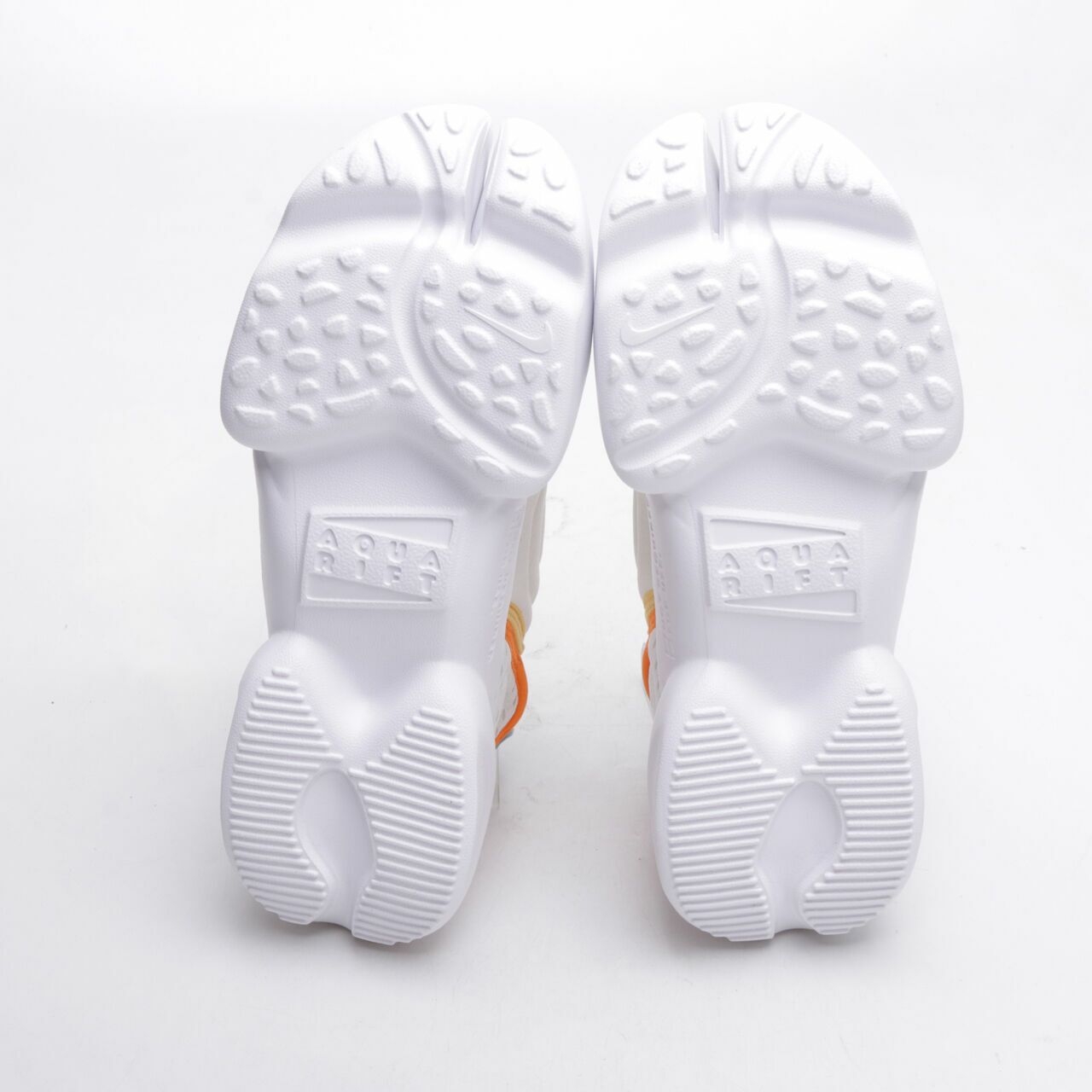 Nike  Wmns Aqua Rift Ivory White Strap  Sneakers