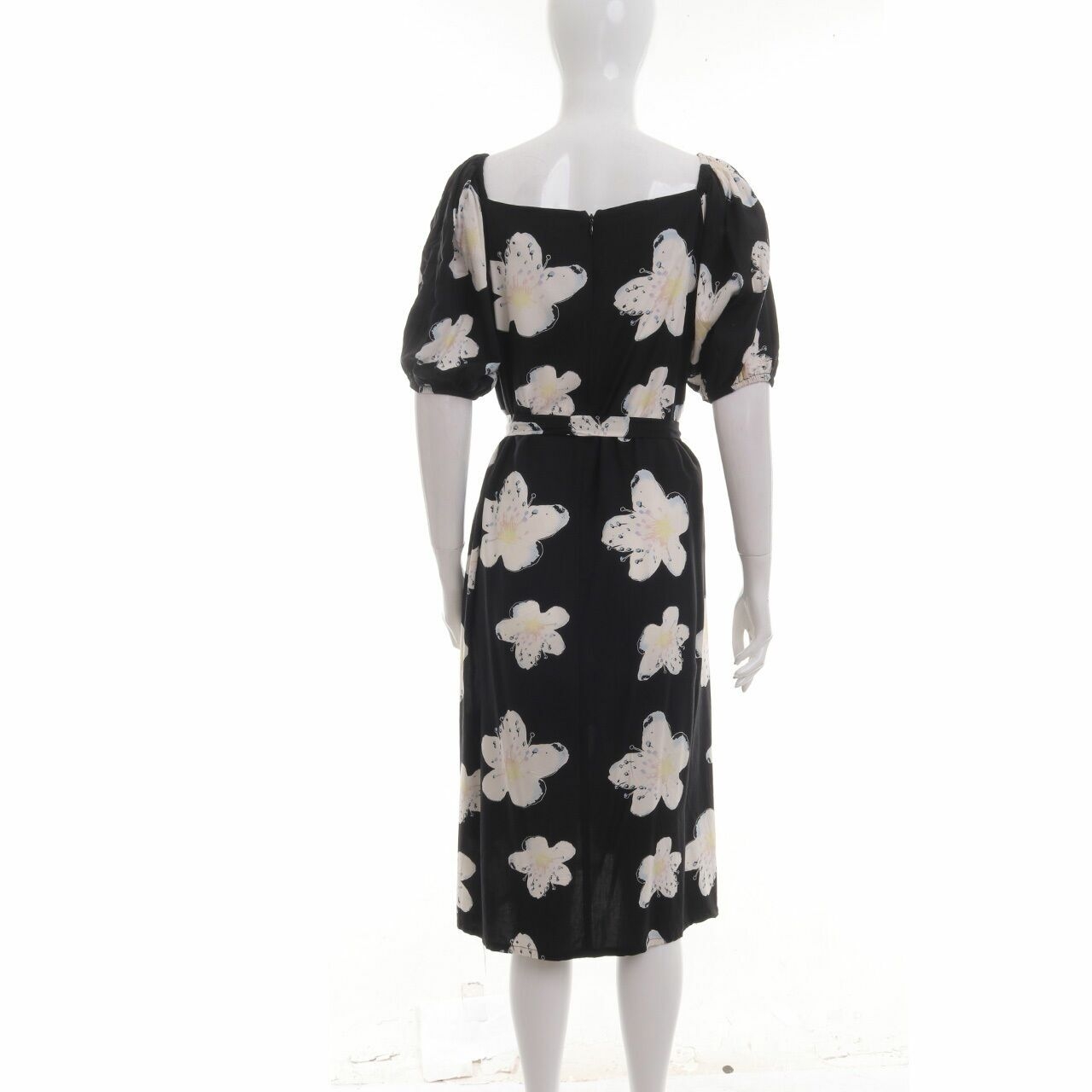 Ramune Black Floral Midi Dress